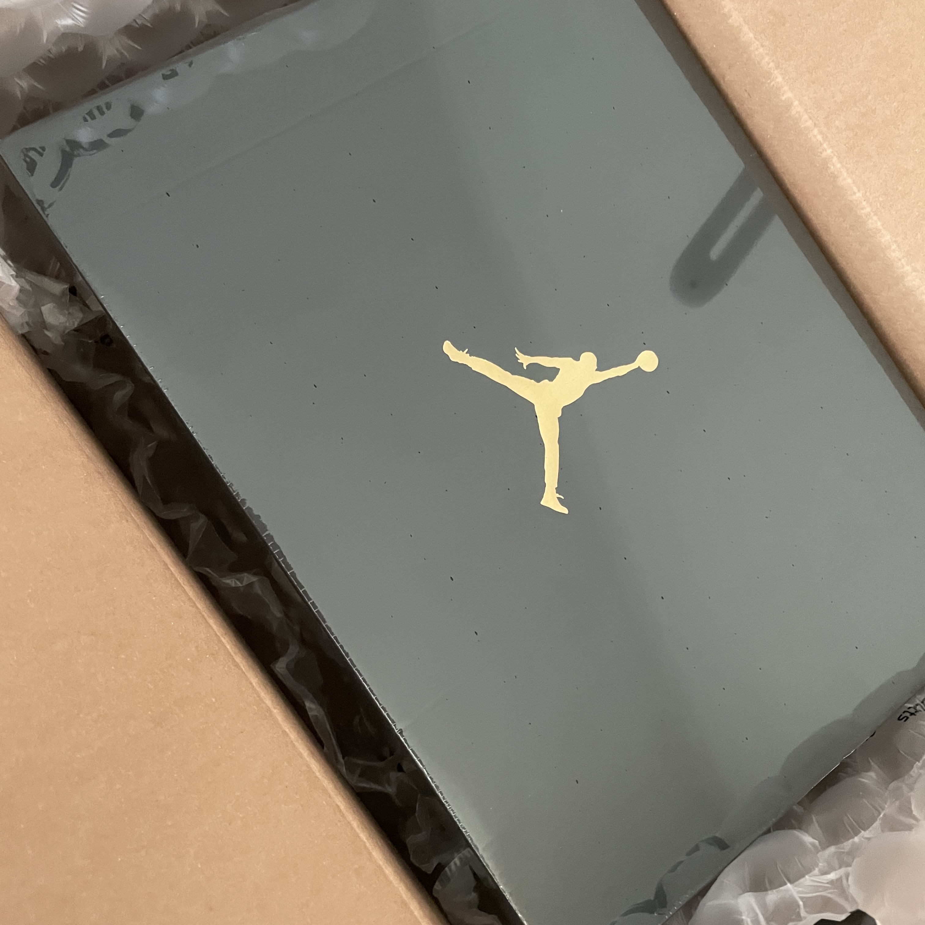 Jordan 1 Mid Light Smoke Grey Anthracite 착용 스타일 - 1