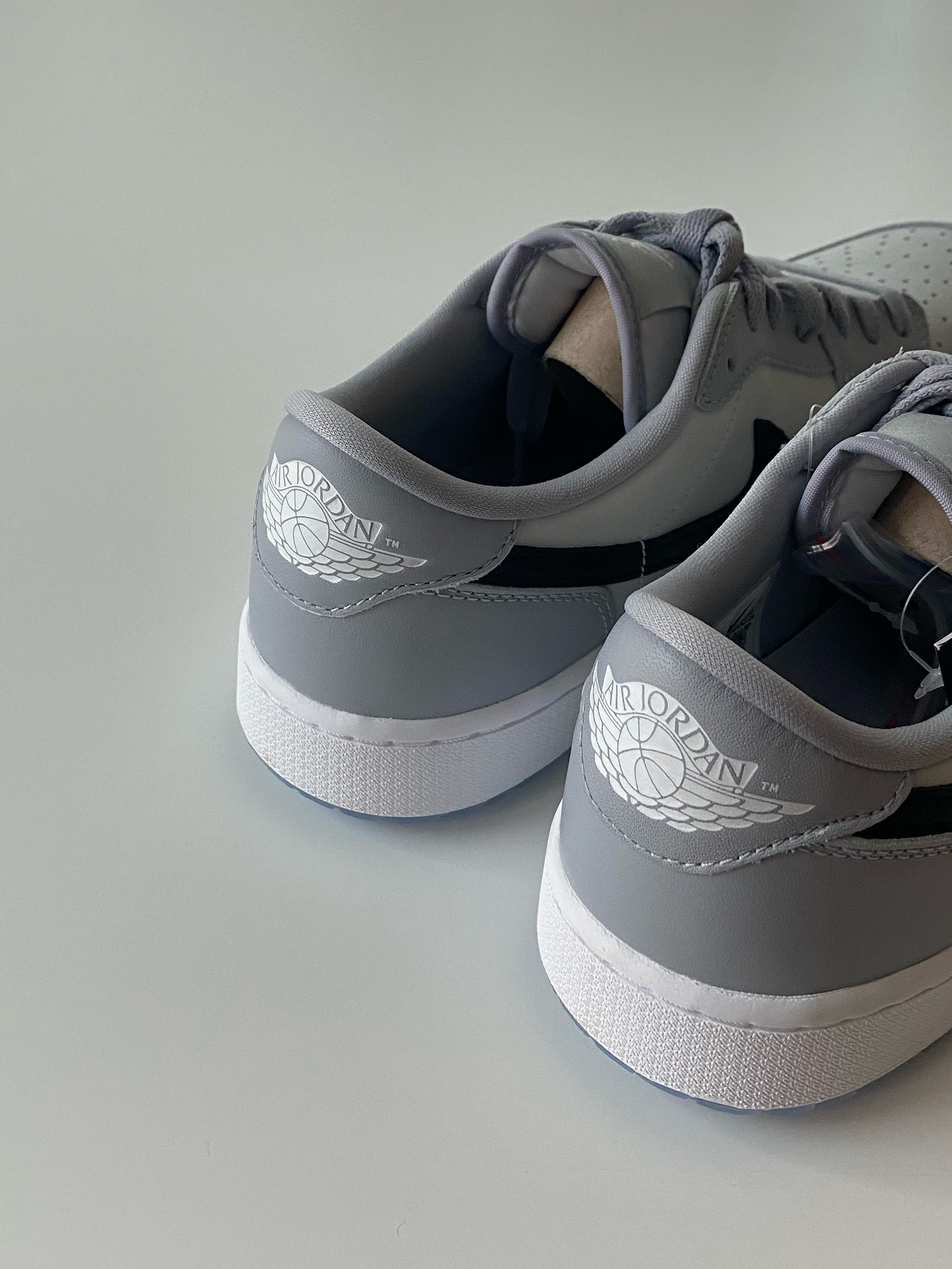 Jordan 1 Low Golf Wolf Grey 착용 스타일