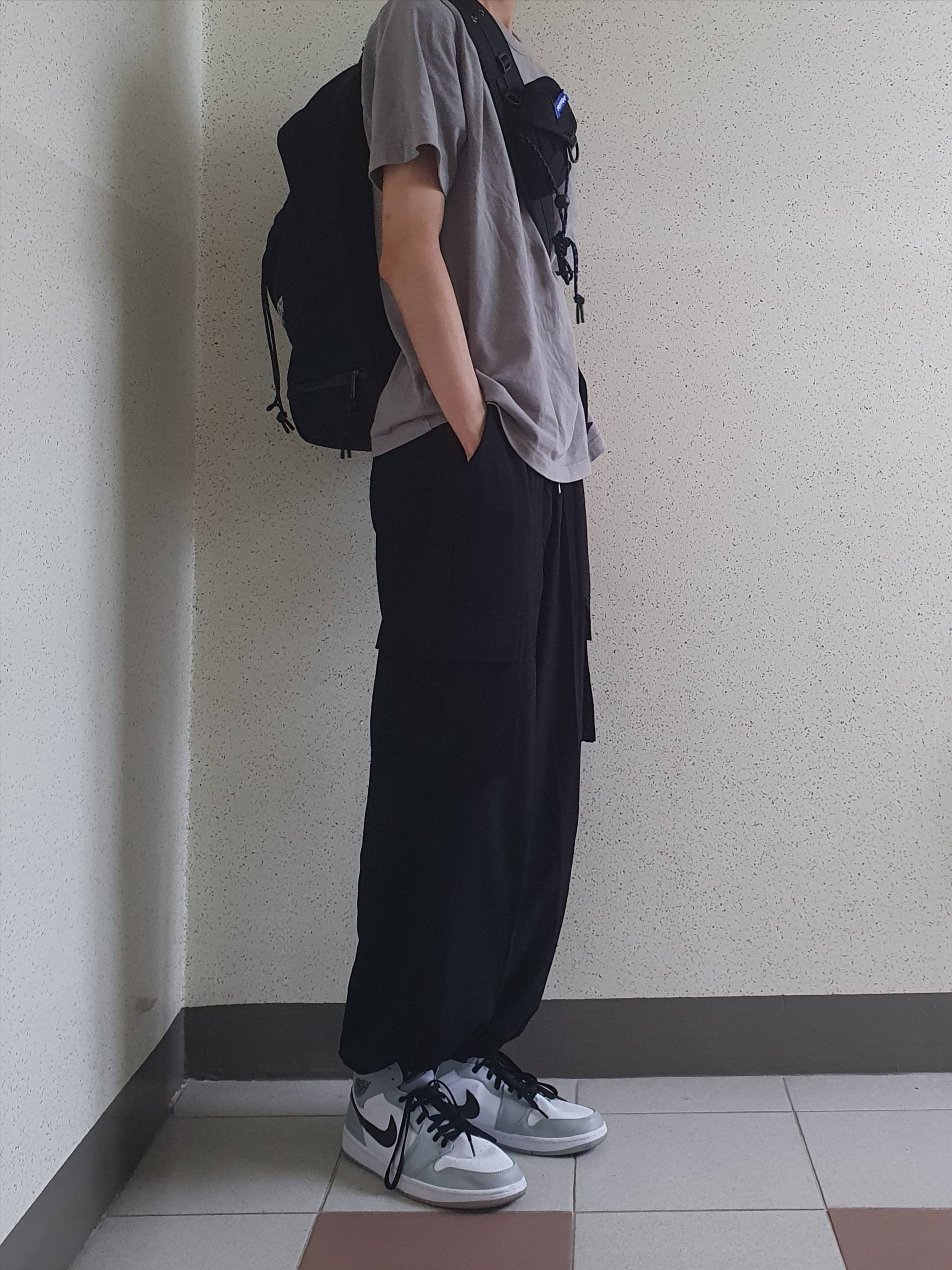 Jordan 1 Mid Light Smoke Grey 착용 스타일
