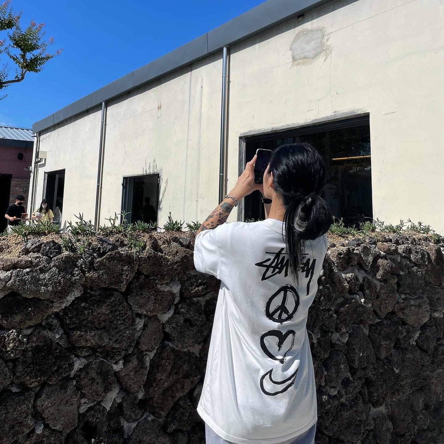 Nike x Stussy NRG RA T-Shirt Summit White (DM4942-121) 착용 스타일