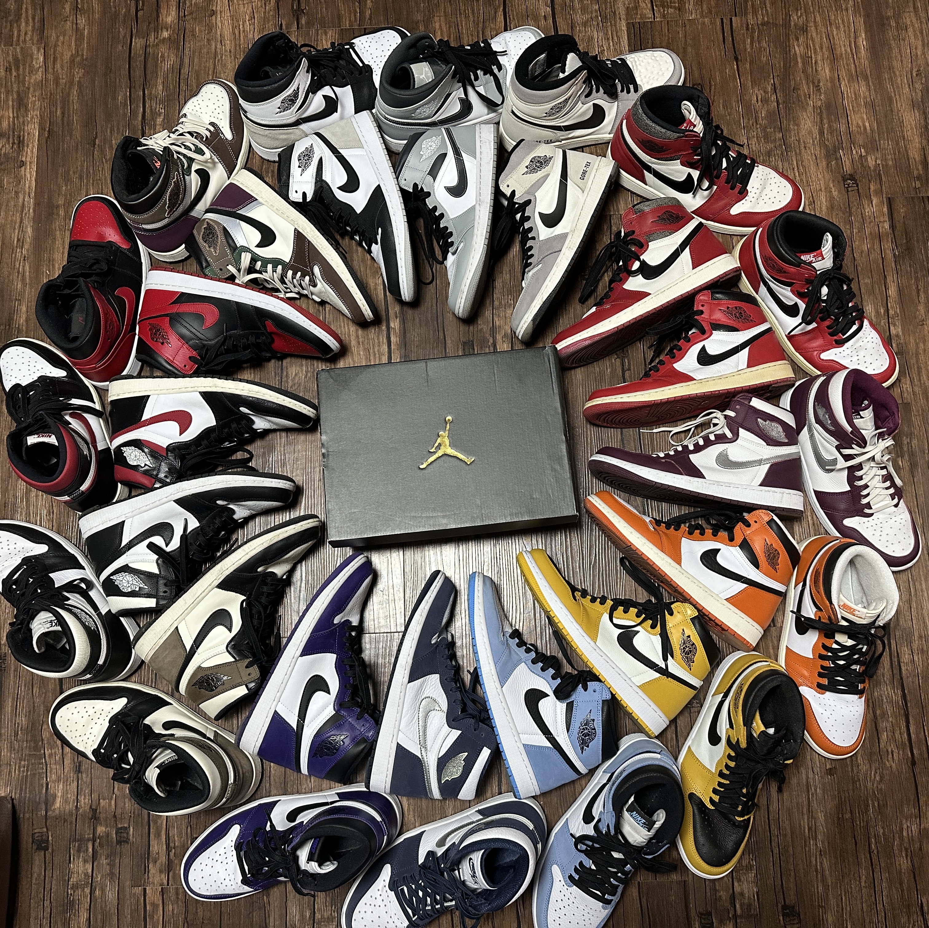 Jordan 1 Retro High OG Chicago 2022, Jordan 1 Retro High OG Black Mocha 착용 스타일