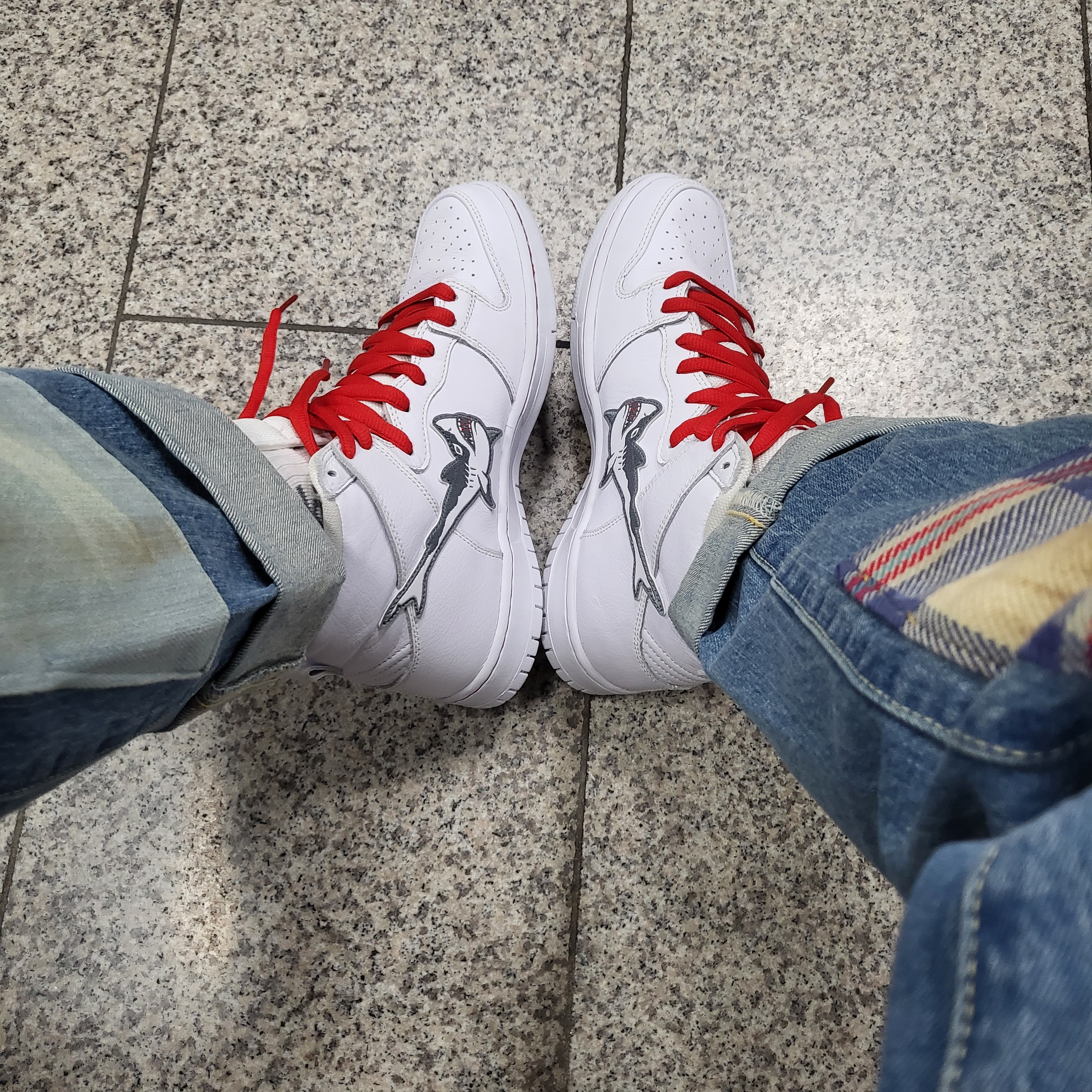 Nike x Oski SB Dunk High Pro White and Cool Grey 착용 스타일