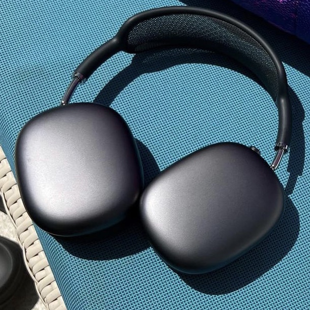 Apple AirPods Max Lightning Space Gray (Korean Ver.) 착용 스타일