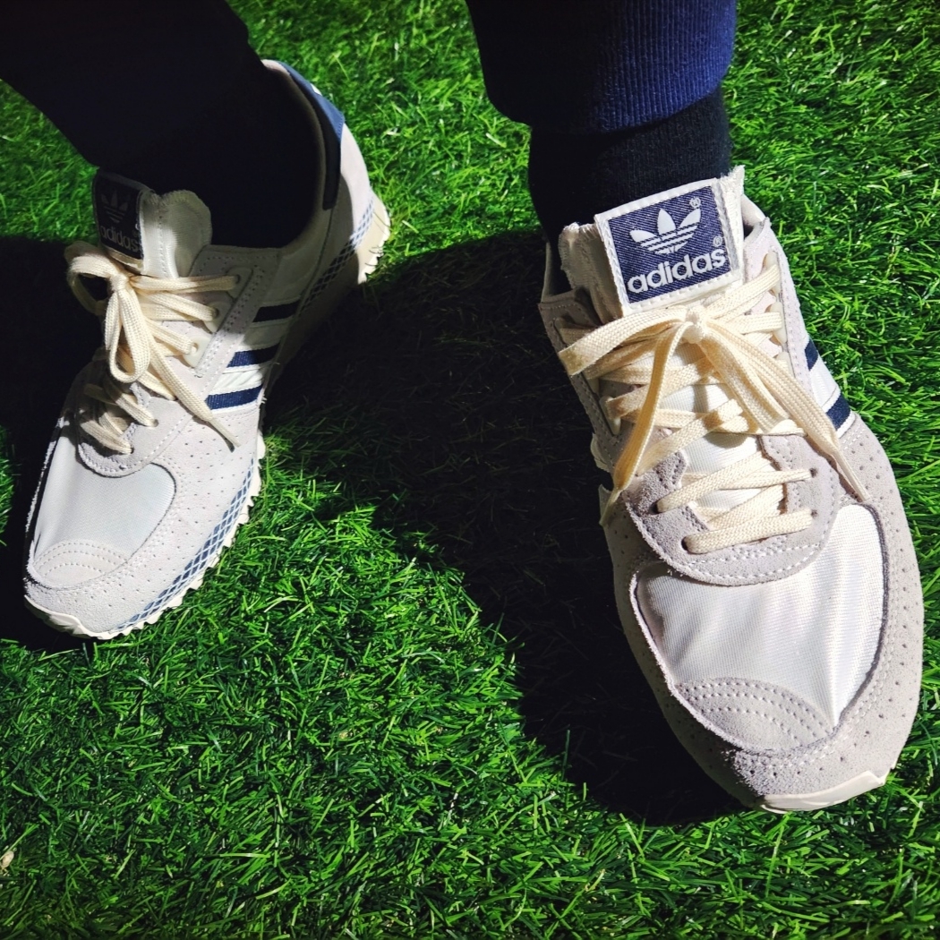 Adidas City Marathon PT Beige Navy 착용 스타일 - 4