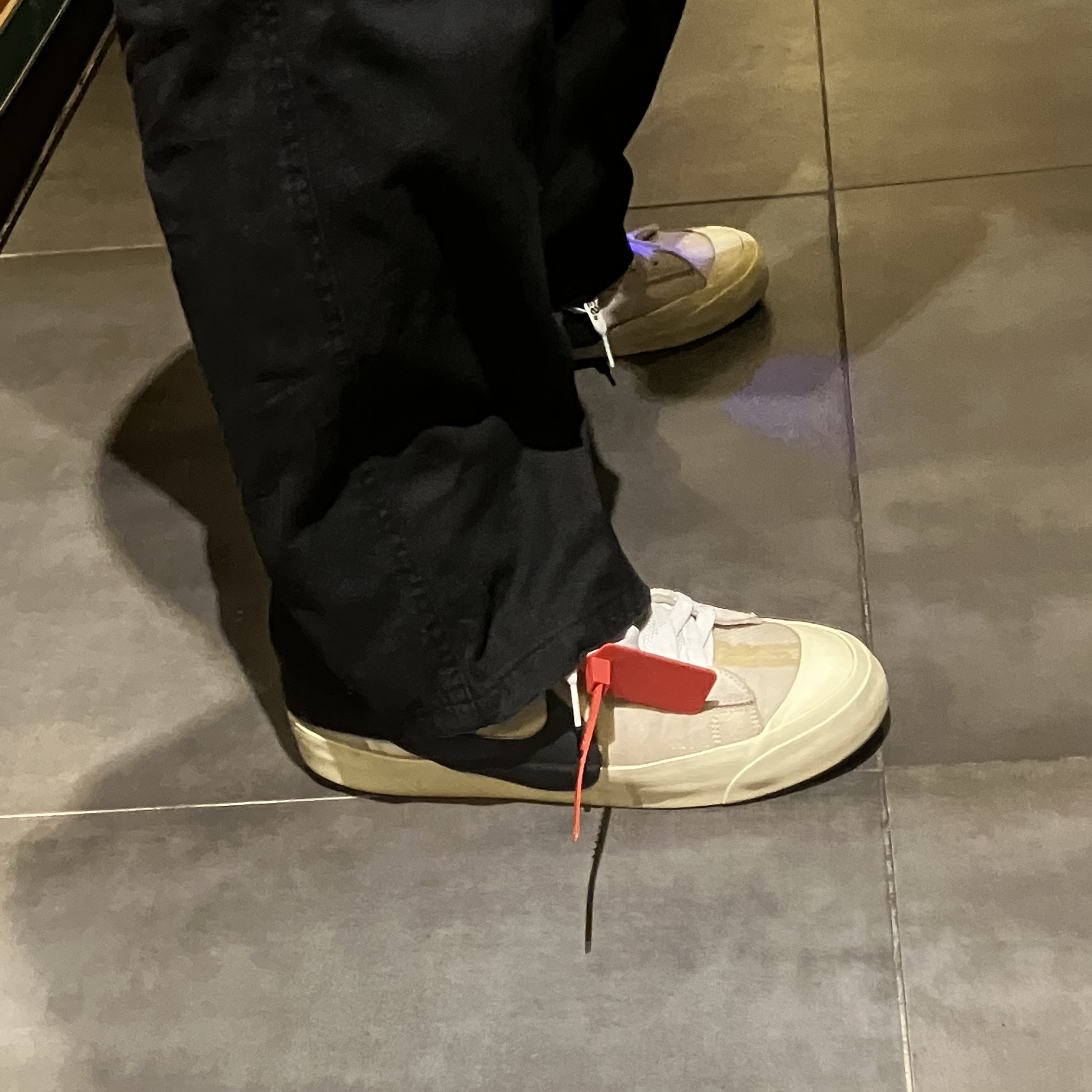 Nike x Off-White Blazer Mid White OG The Ten 착용 스타일 - 1