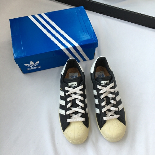 Adidas Superstar Premium Black White 착용 스타일