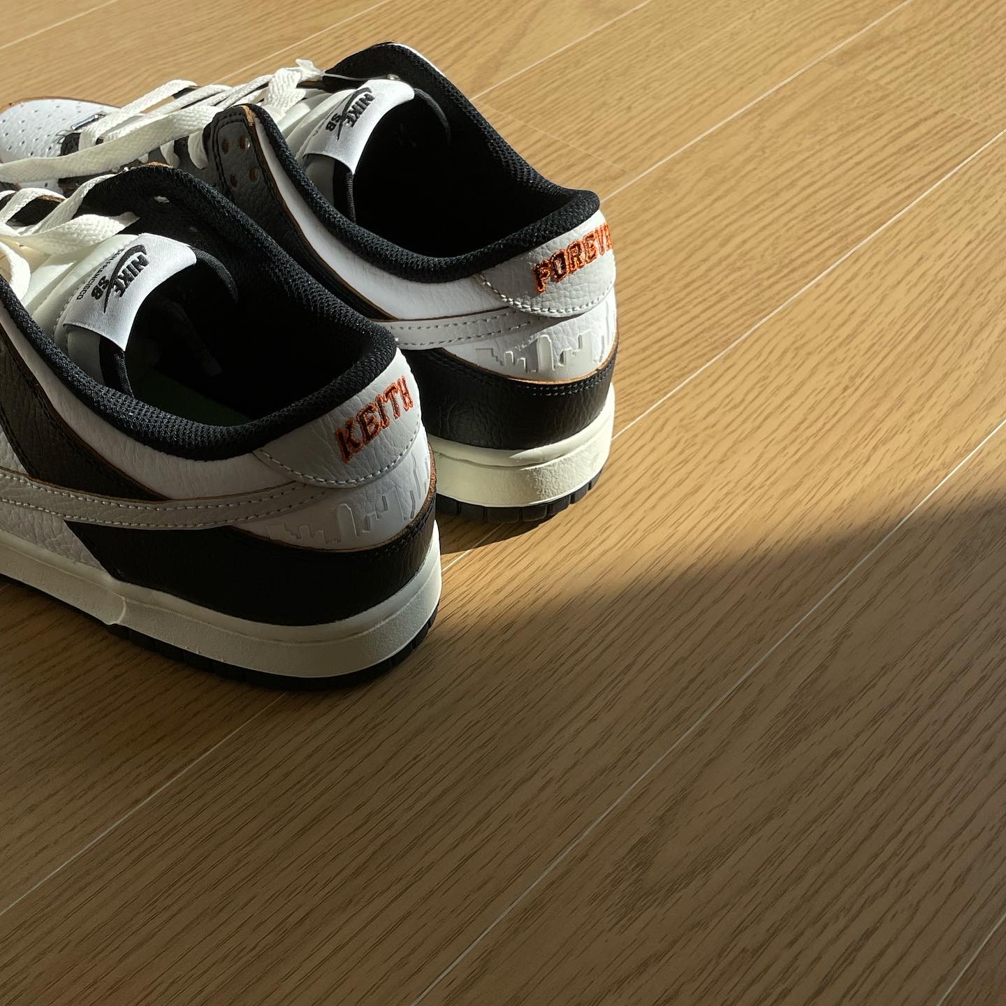 Nike x HUF SB Dunk Low San Francisco 착용 스타일 - 1