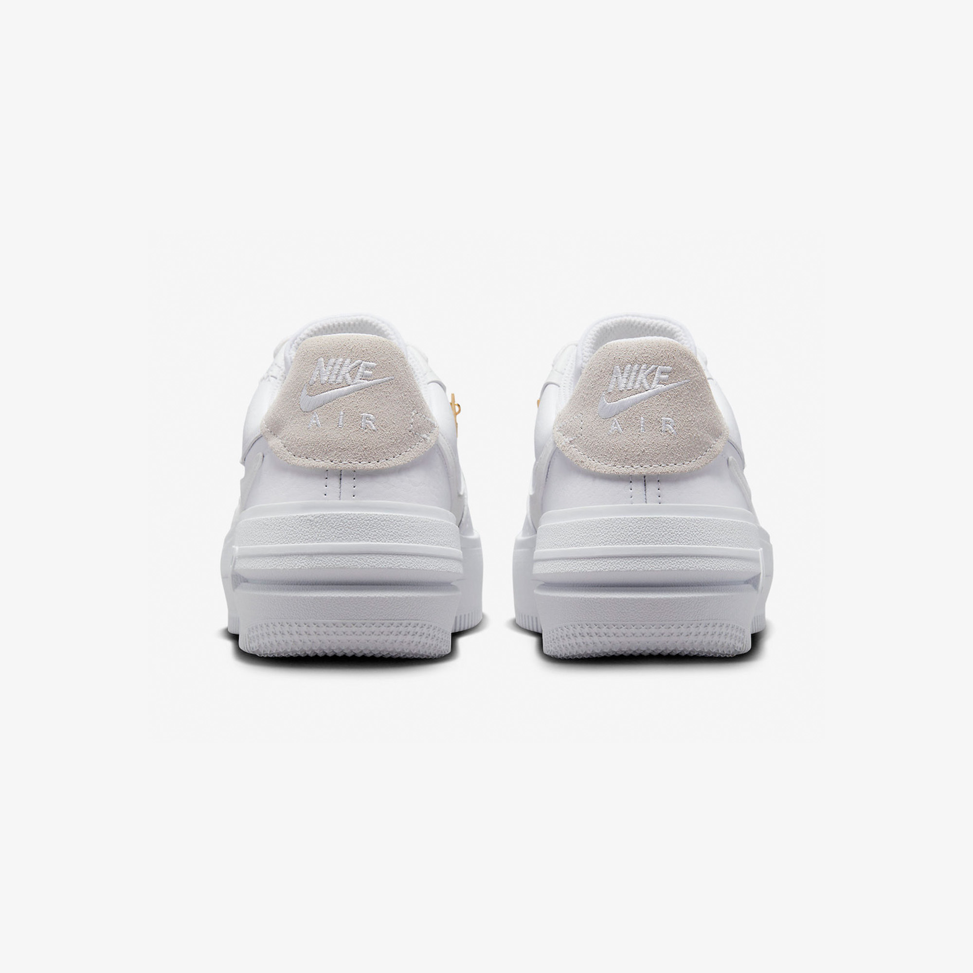 (W) Nike Air Force 1 PLT.AF.ORM Triple White, (W) Nike Air Force 1 PLT.AF.ORM Fossil and White 착용 스타일 - 5