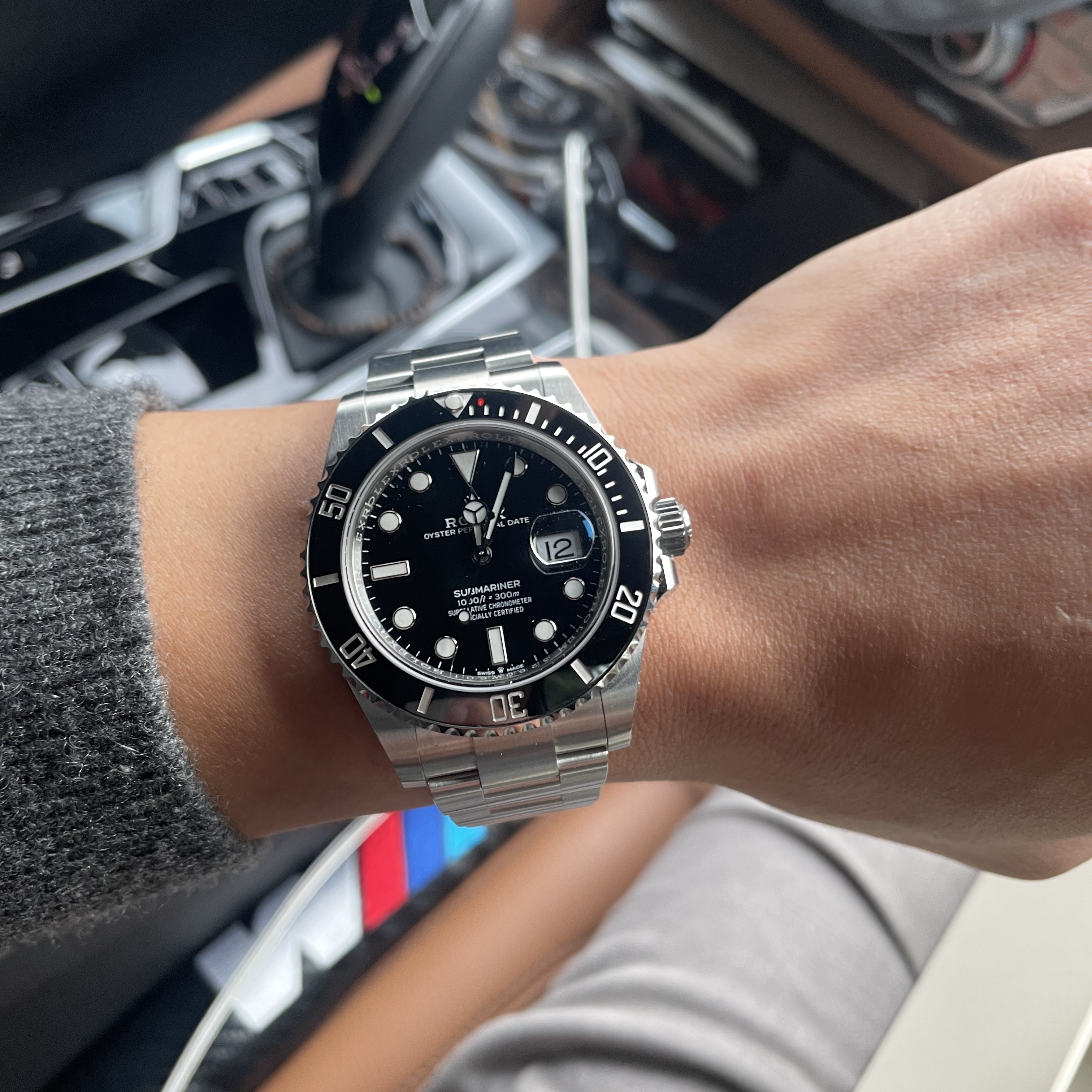 Rolex Submariner Date 41mm 126610LN Black Oyster 착용 스타일