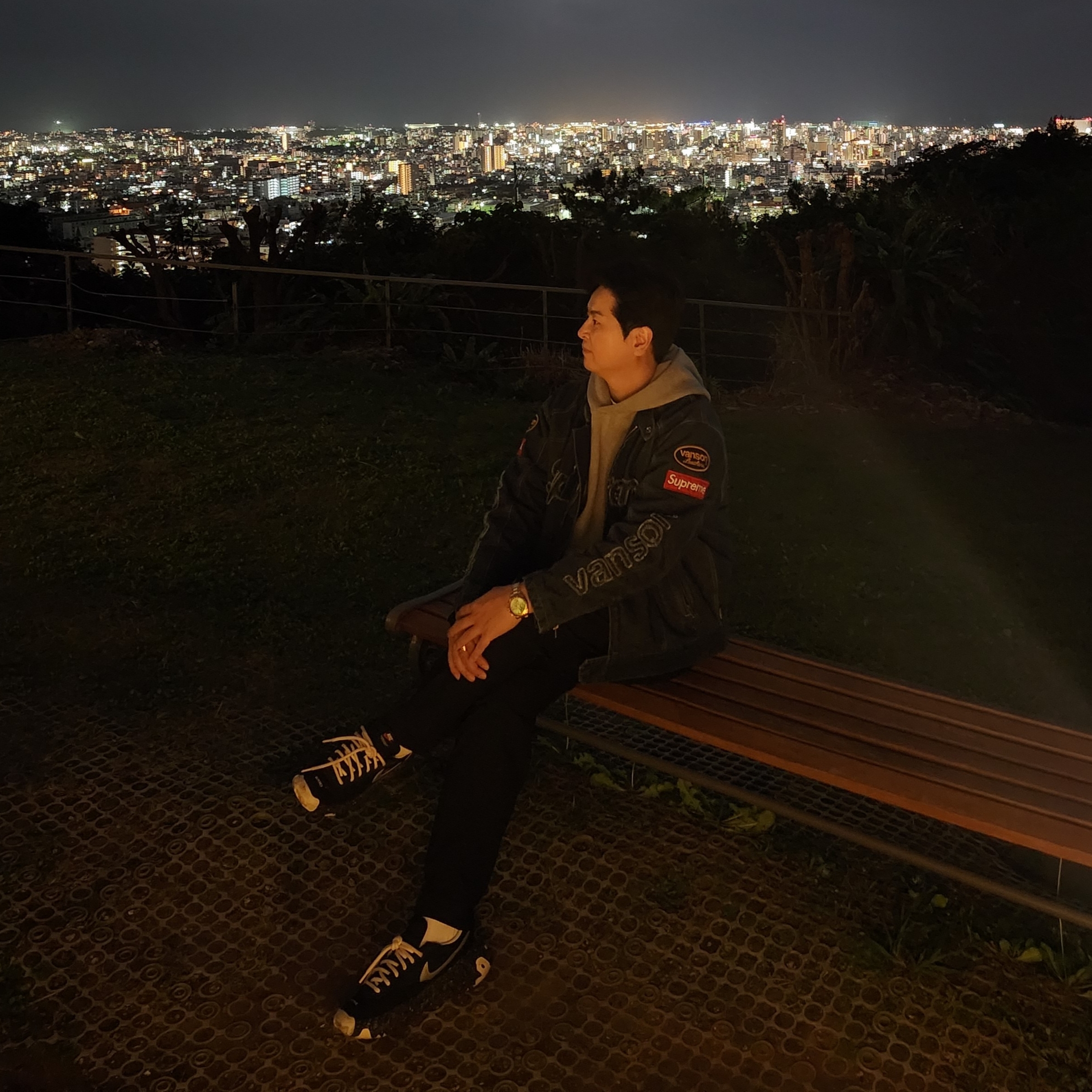 Supreme x Vanson Leathers Cordura Denim Jacket Blue - 22FW, Essentials The Core Collection Hoodie Dark Oatmeal 착용 스타일 - 2