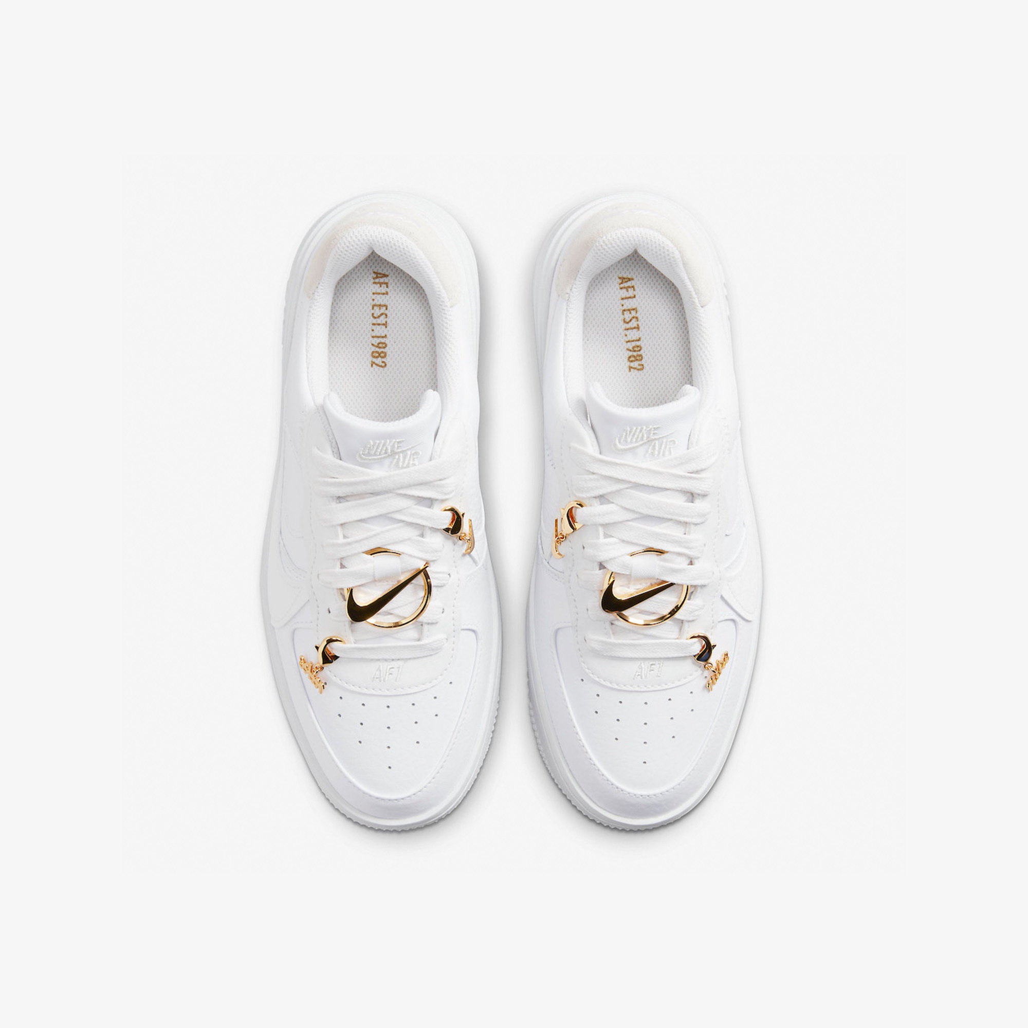 (W) Nike Air Force 1 PLT.AF.ORM Triple White, (W) Nike Air Force 1 PLT.AF.ORM Fossil and White 착용 스타일 - 4