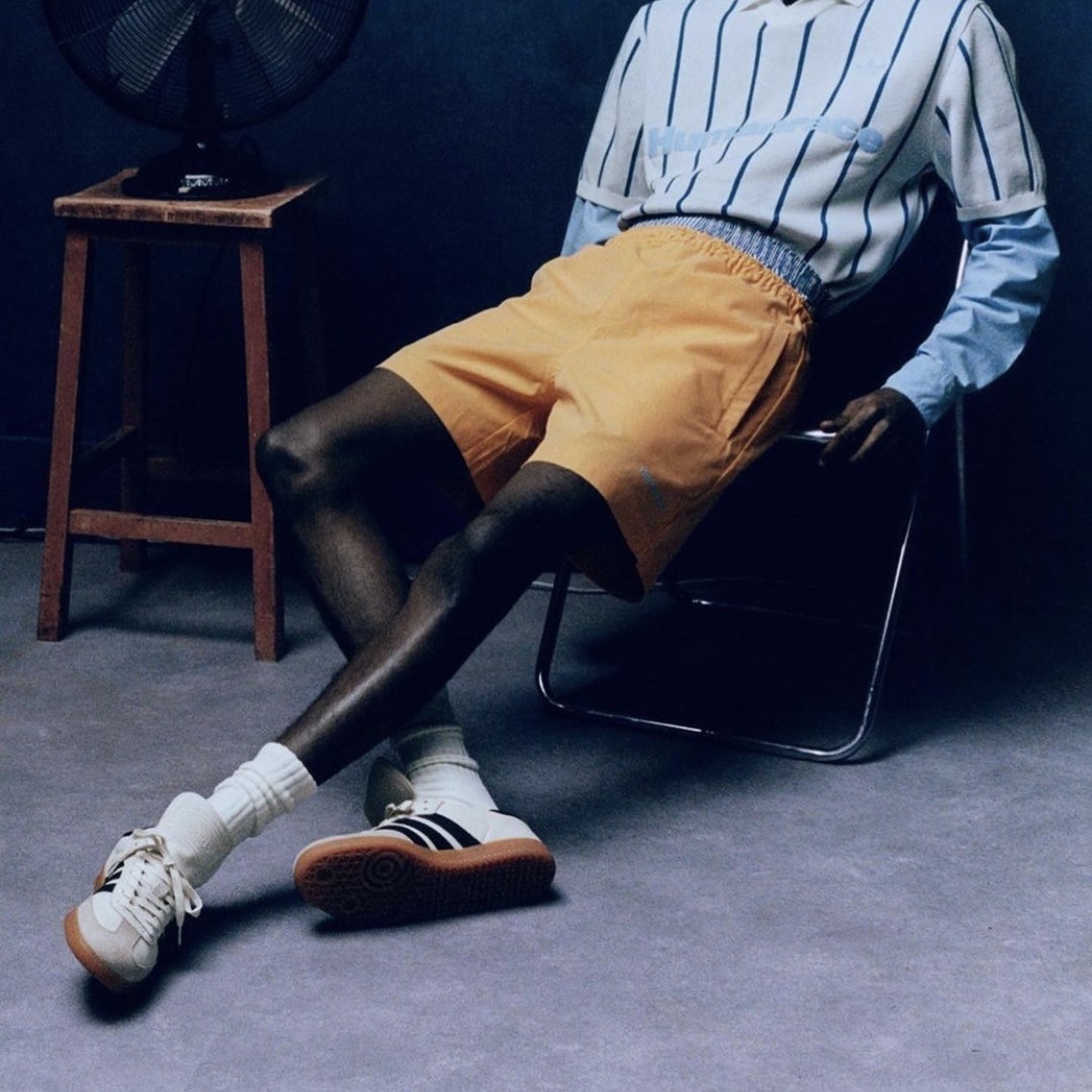 Adidas x Pharrell Williams Humanrace Samba Cloud White Night Grey 착용 스타일 - 4