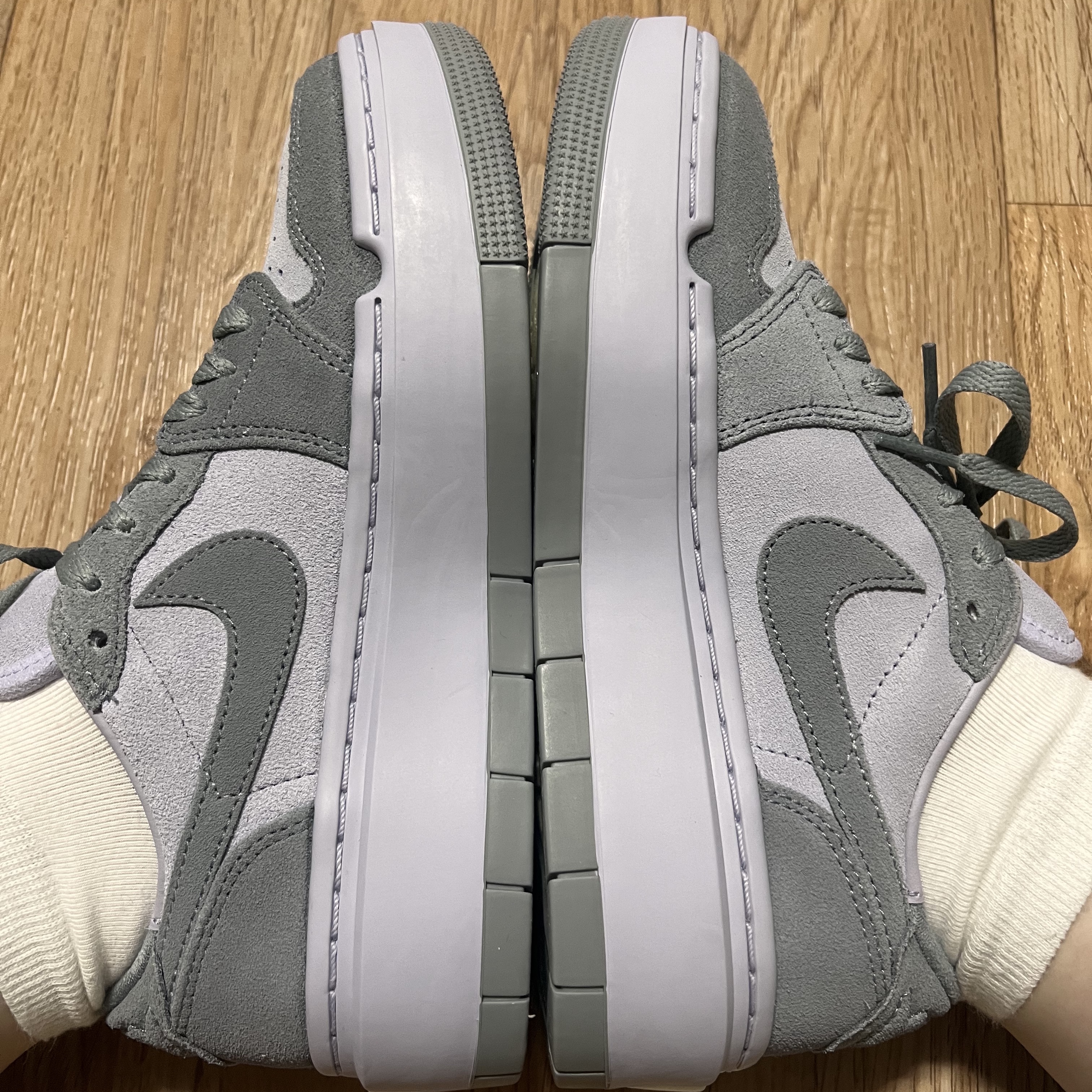 (W) Jordan 1 Elevate Low Stealth 착용 스타일 - 1