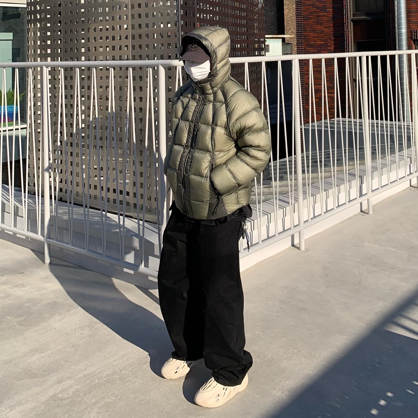 Sansan Gear Heavyweight Down Jacket Jade - 22FW, Thisisneverthat x Grateful Dead Lightning Cap Off Black 착용 스타일 - 1