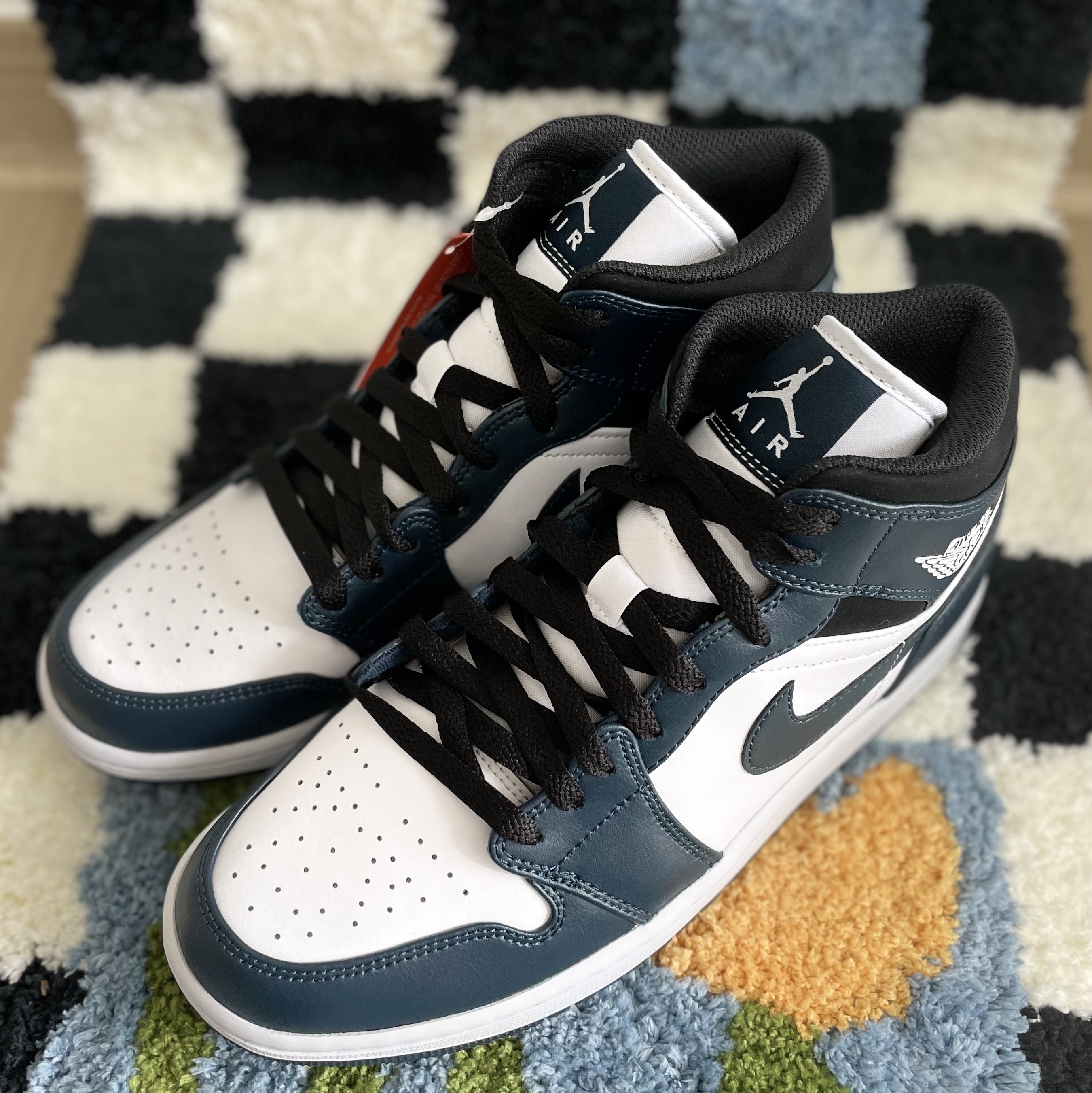 Jordan 1 Mid Dark Teal 착용 스타일