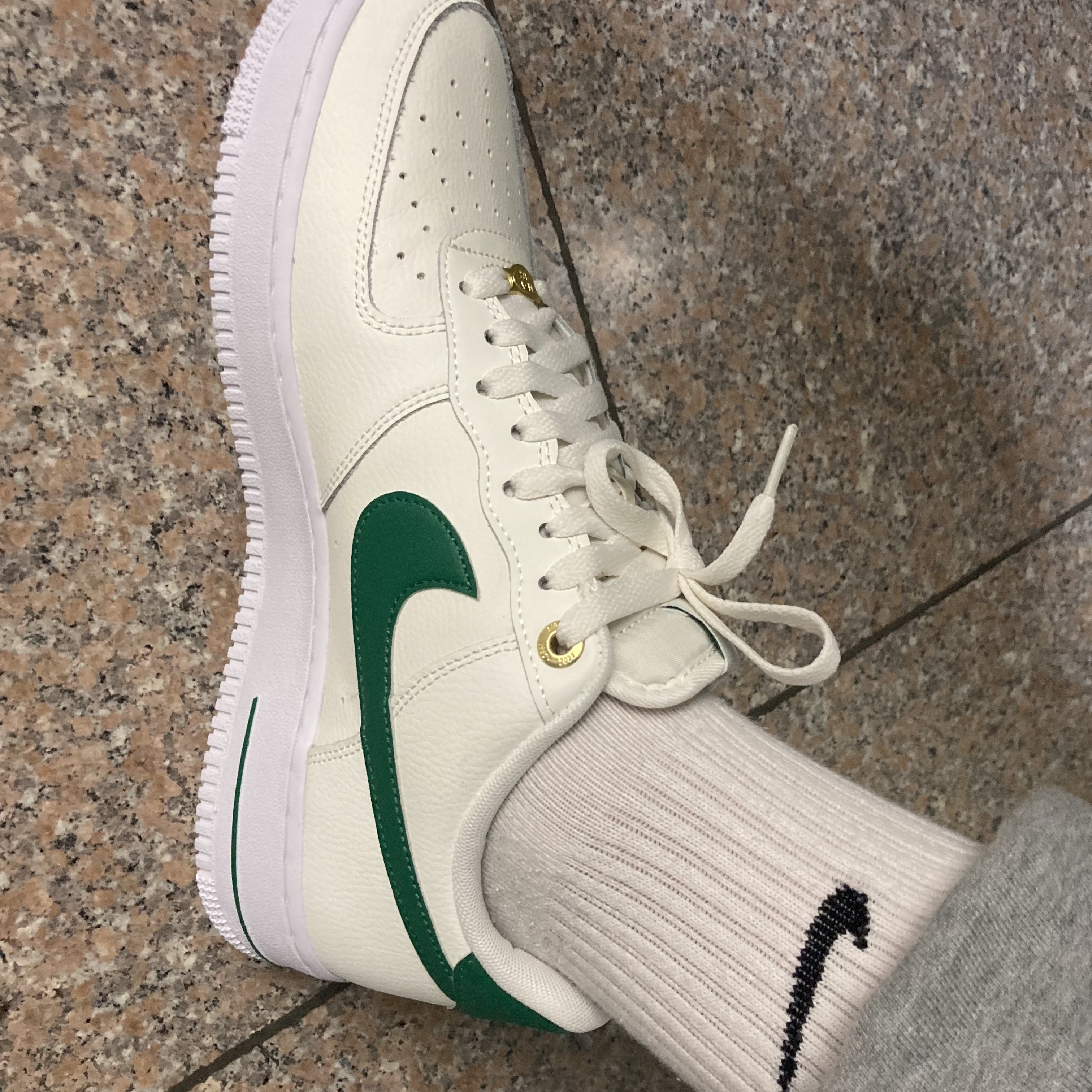 Nike Air Force 1 '07 LV8 40th Anniversary Join Forces Sail Malachite 착용 스타일