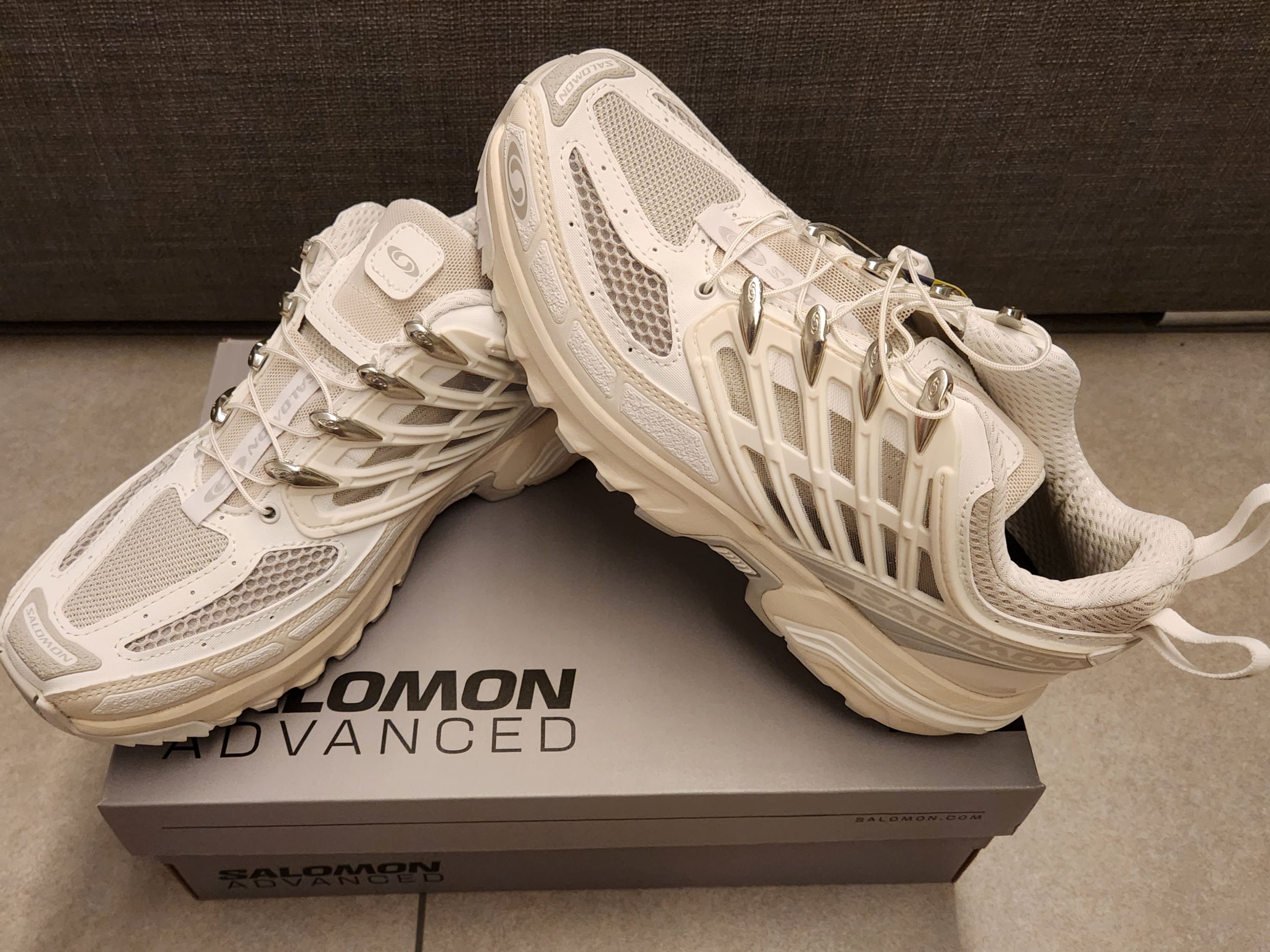 Salomon ACS Pro ADV Vanilla Lunar Rock 착용 스타일