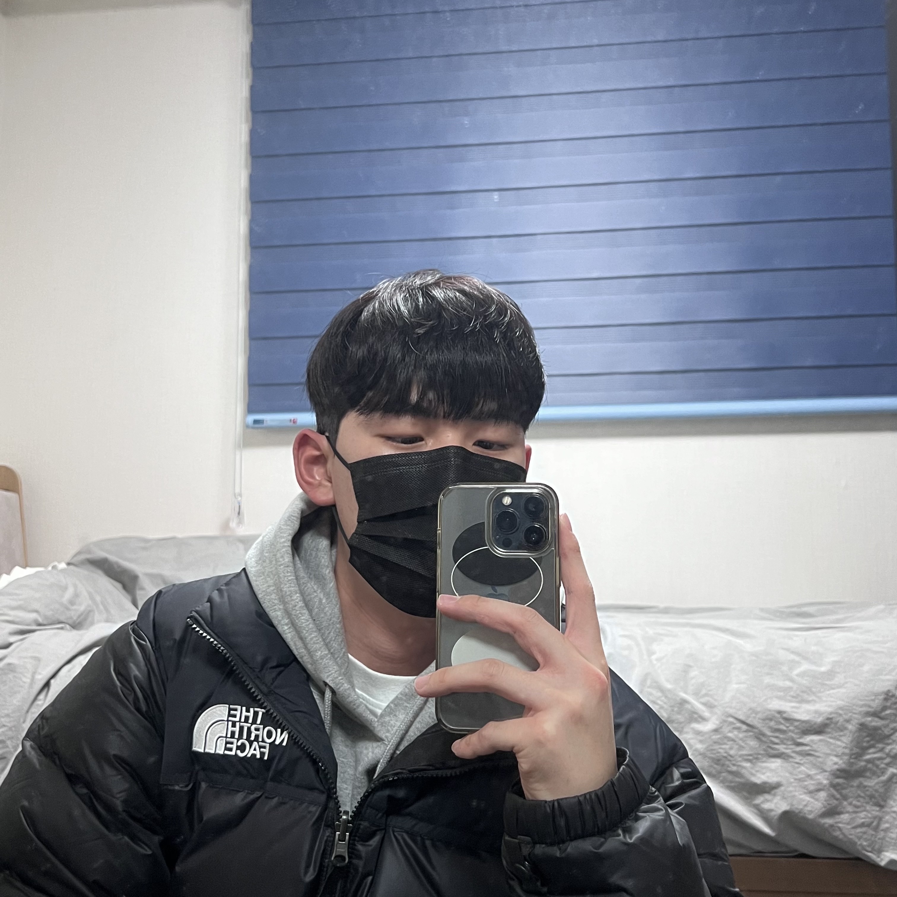 The North Face 1996 Eco Nuptse Jacket Black 착용 스타일