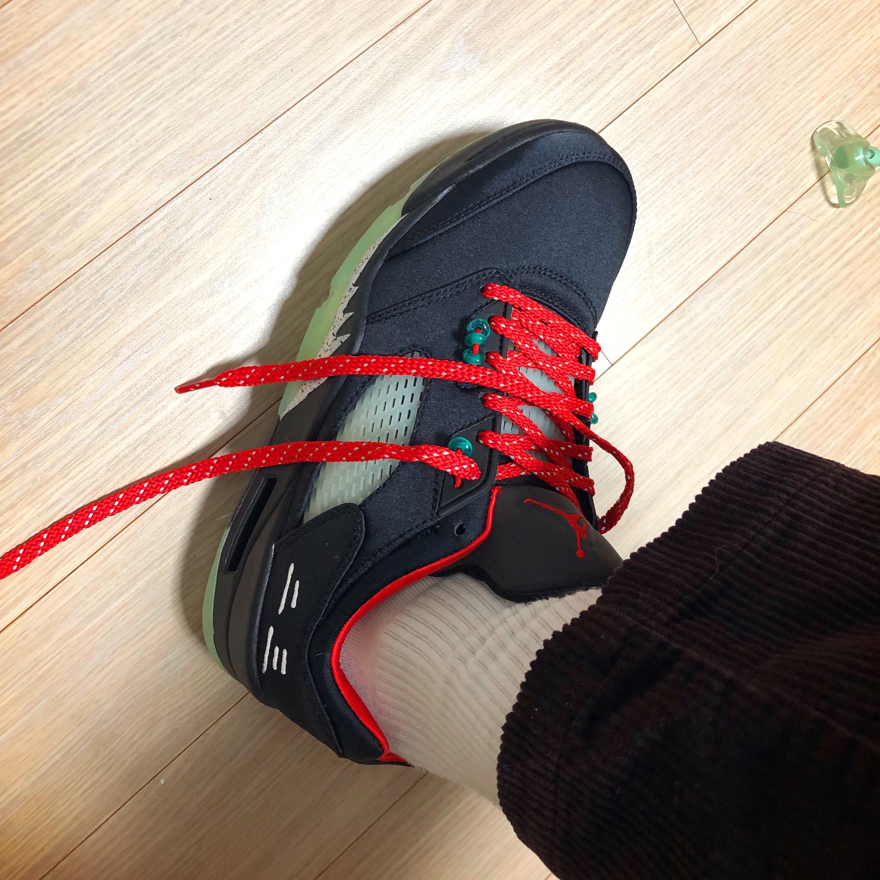 Jordan 5 x Clot Retro Low SP Anthracite 착용 스타일 - 1