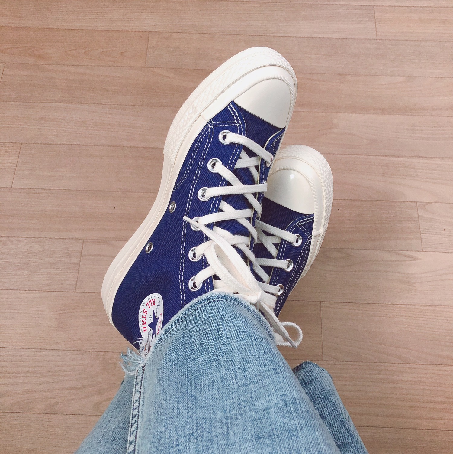 Converse x Play Comme des Garcons Chuck 70 Hi Blue Quartz 착용 스타일