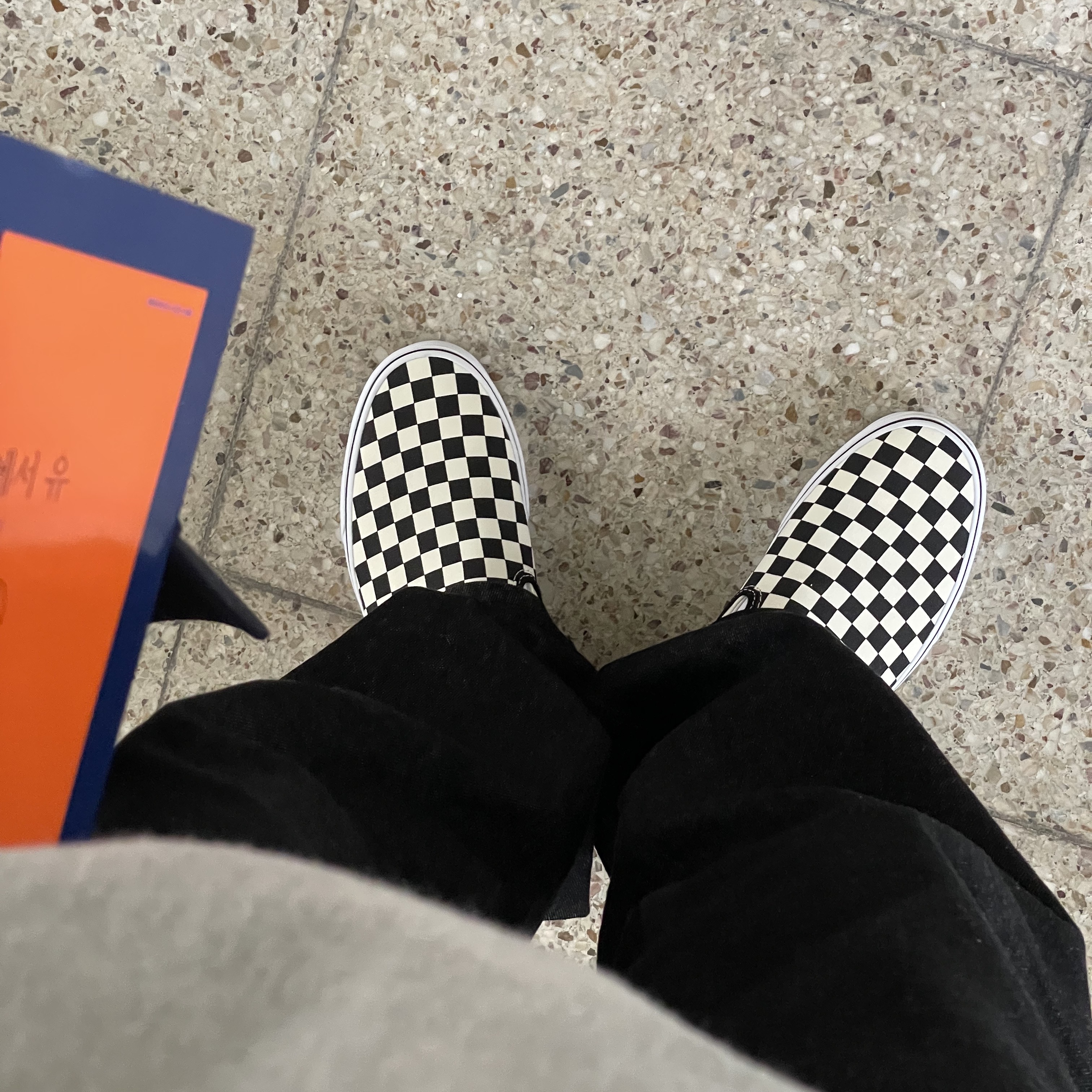 Vans Slip-On Checkerboard 착용 스타일