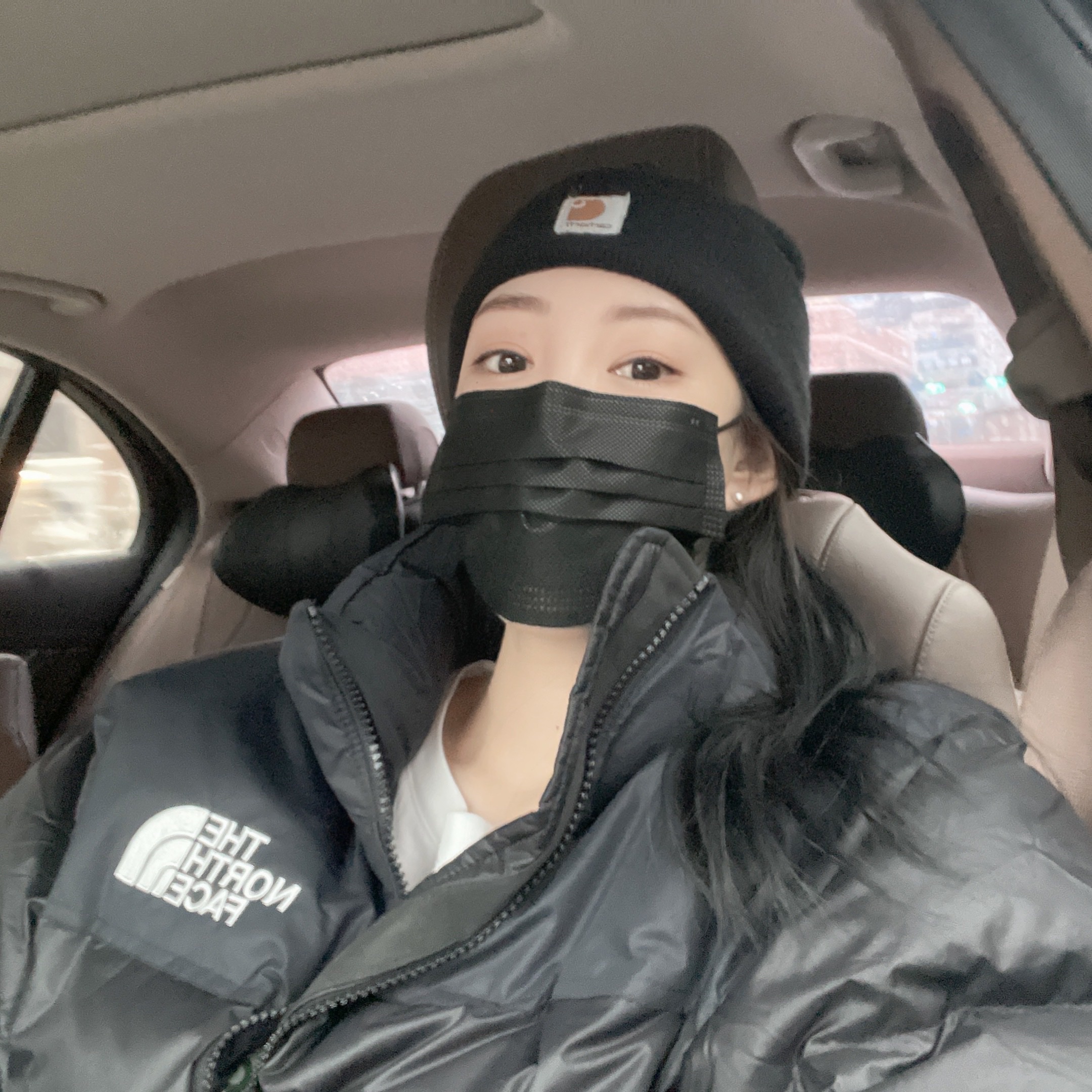 The North Face 1996 Eco Nuptse Jacket Black 착용 스타일 - 1