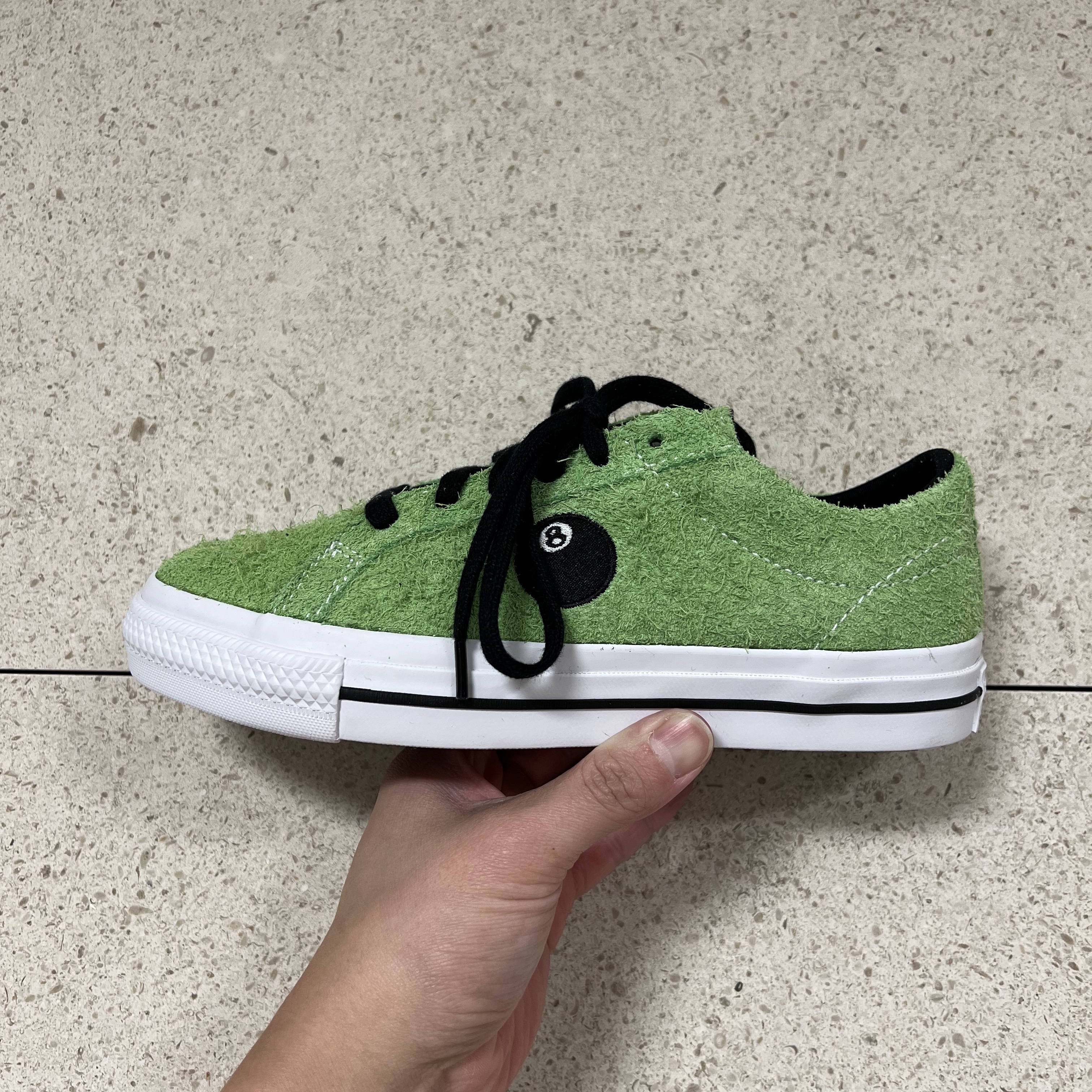 Converse x Stussy One Star Pro Ox 8 Ball Green 착용 스타일