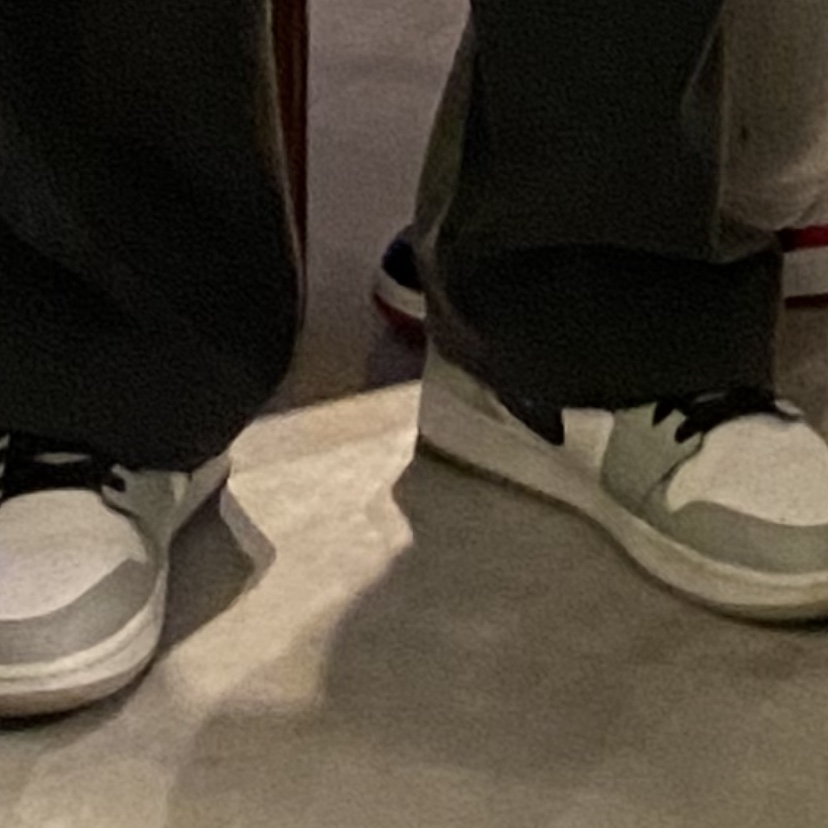 Jordan 1 Mid Light Smoke Grey 착용 스타일