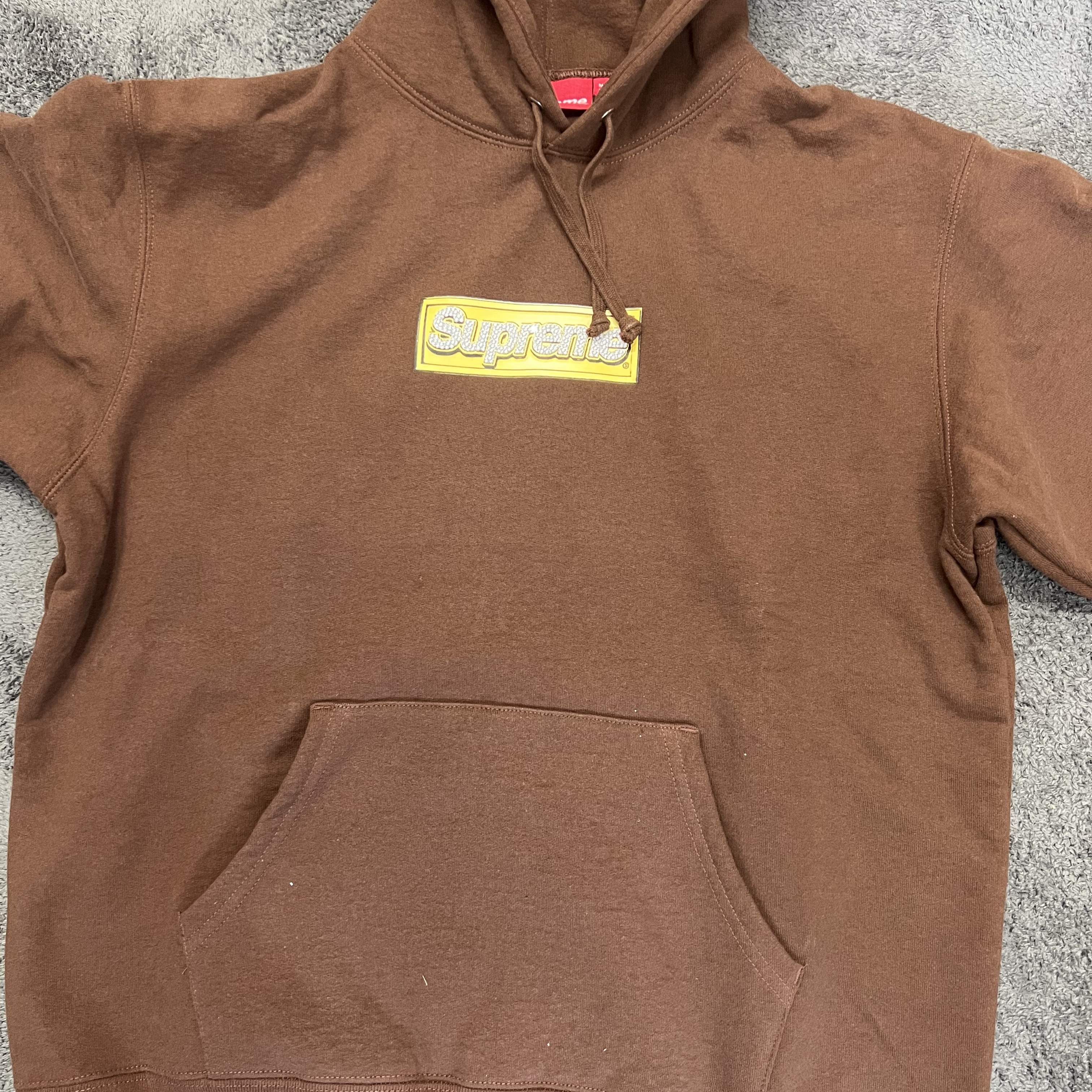 Supreme Bling Box Logo Hooded Sweatshirt Dark Brown - 22SS 착용 스타일
