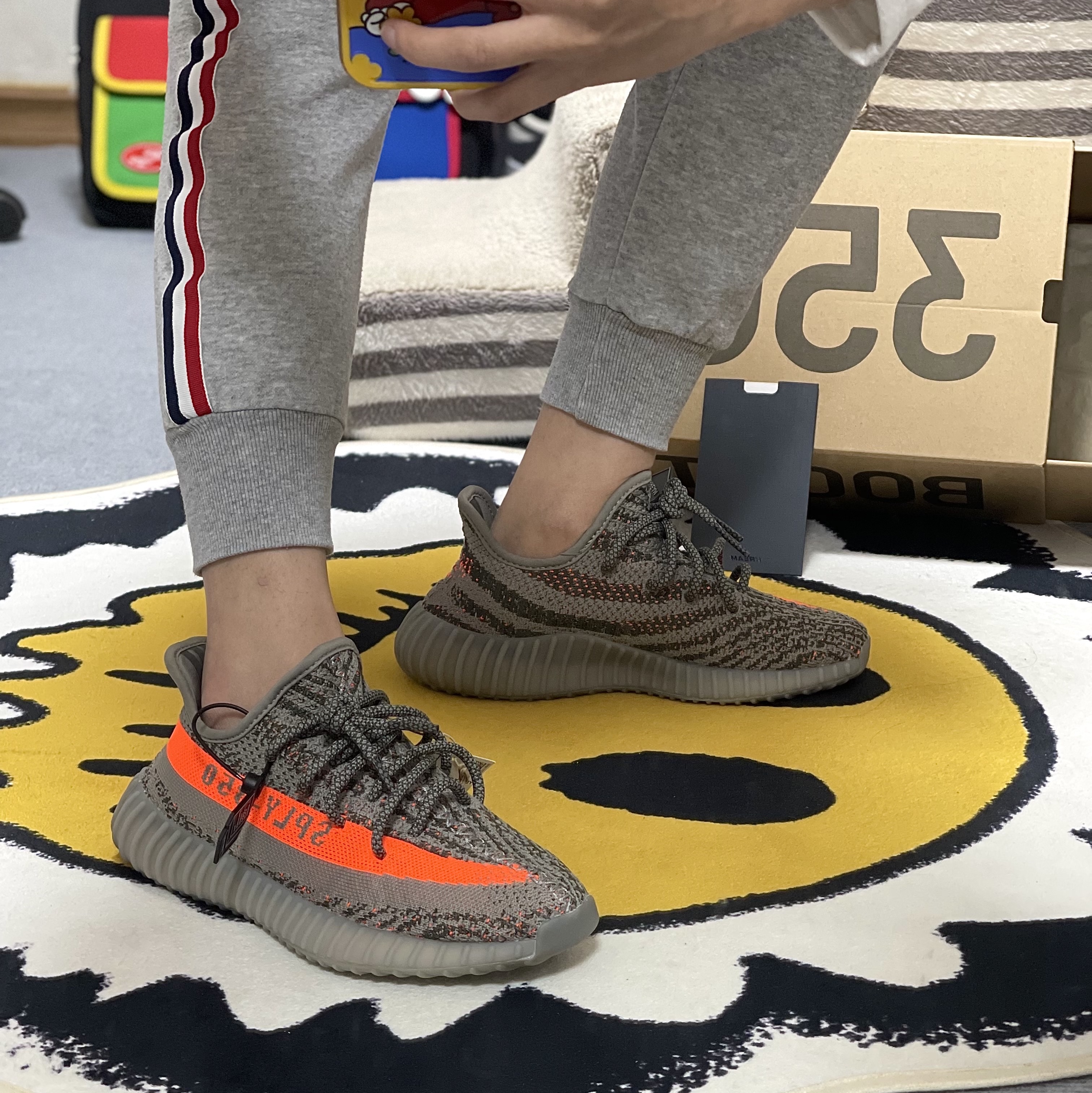 Adidas Yeezy Boost 350 V2 Beluga - Reflective 착용 스타일 - 1