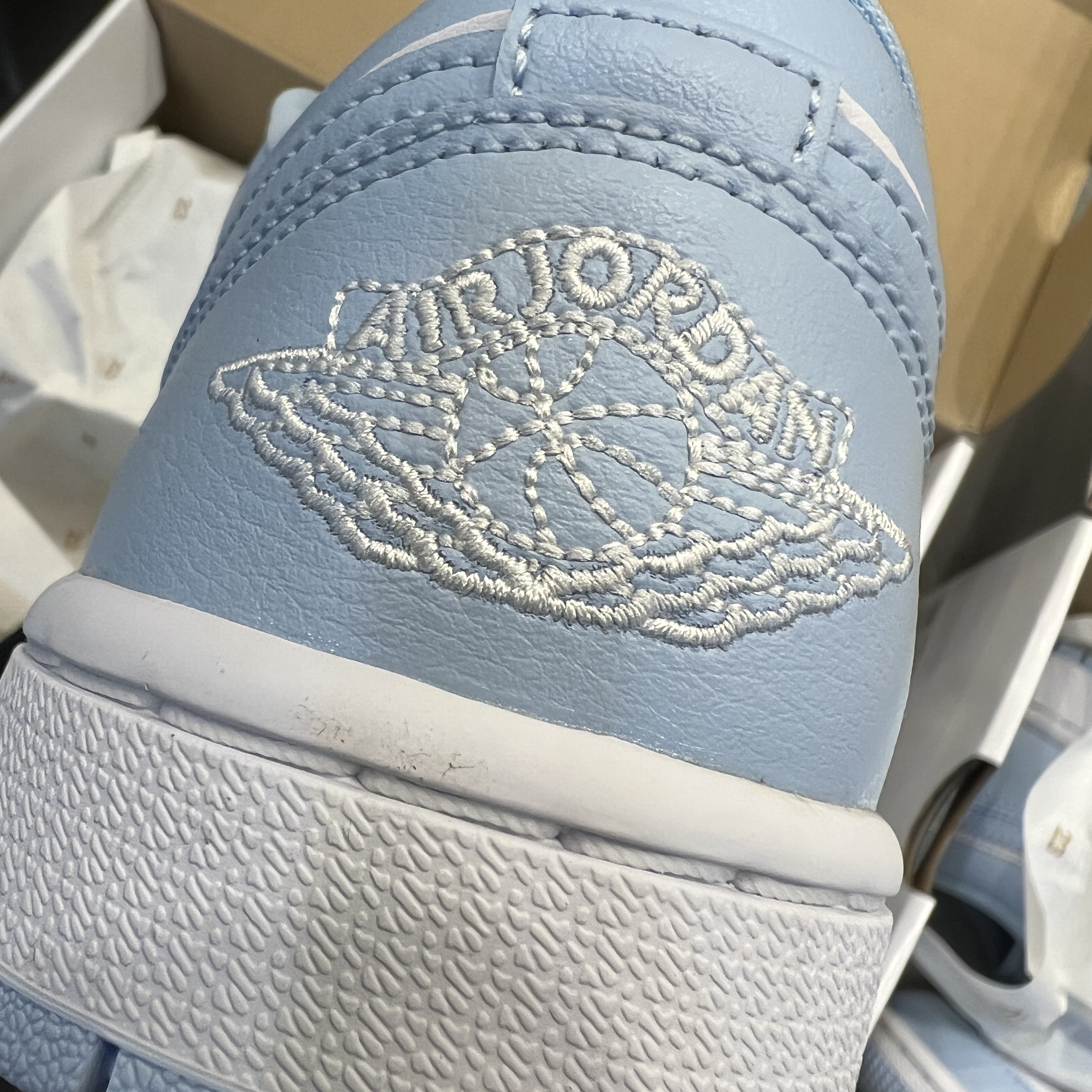 (W) Jordan 1 Low White Ice Blue 착용 스타일 - 2