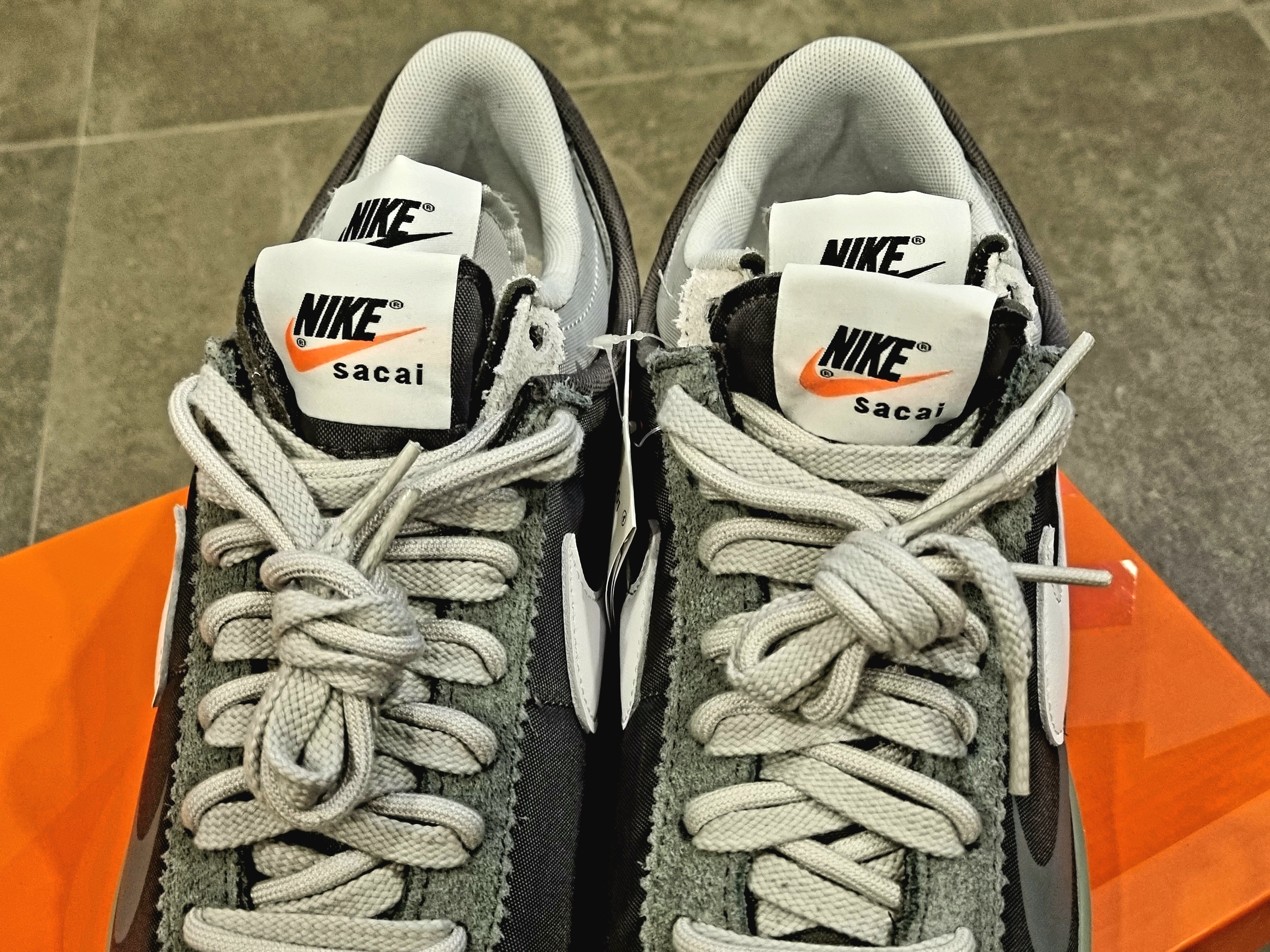 Nike x Sacai Zoom Cortez SP Iron Grey 착용 스타일 - 3