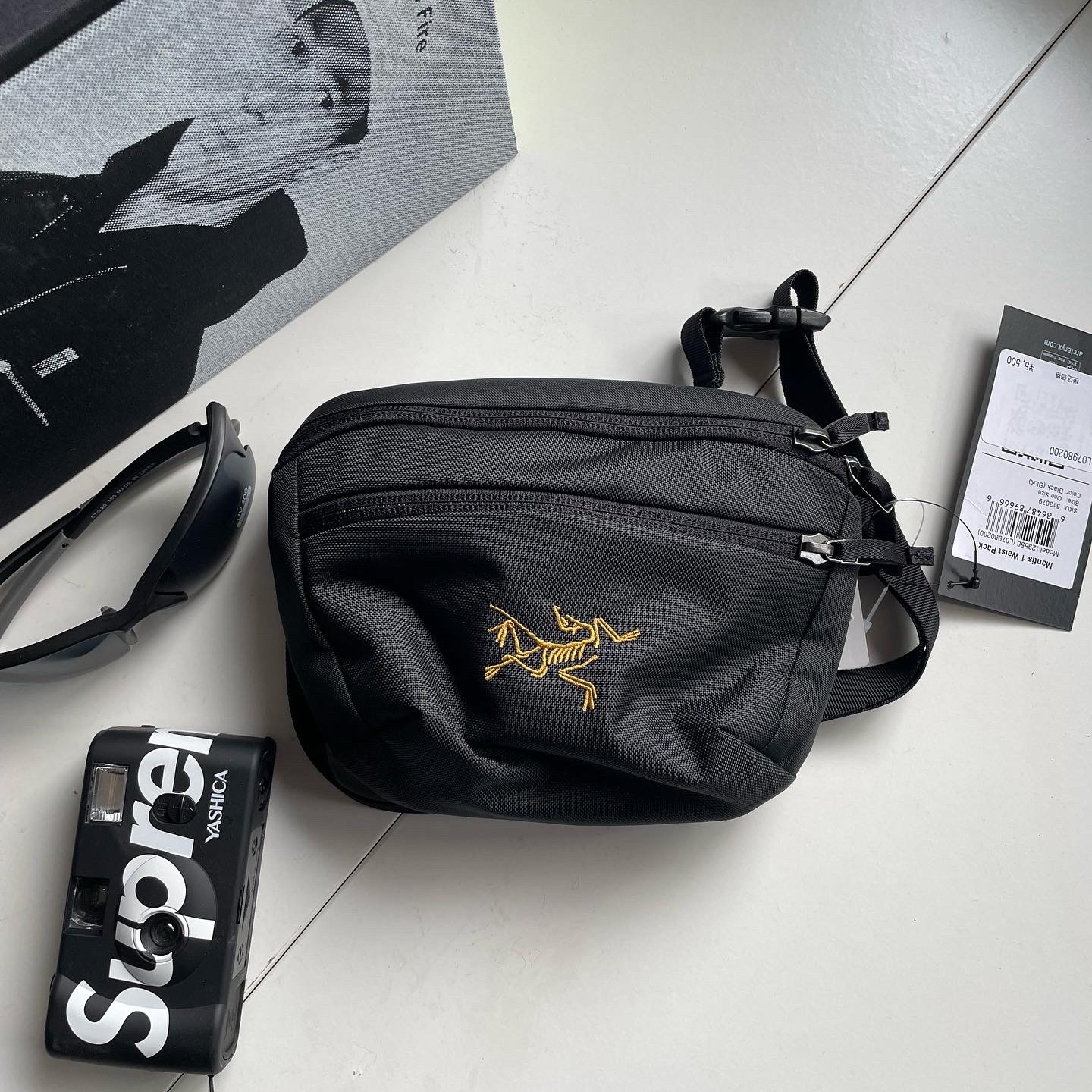 Arc'teryx Mantis 1 Waistpack Black 착용 스타일 - 1