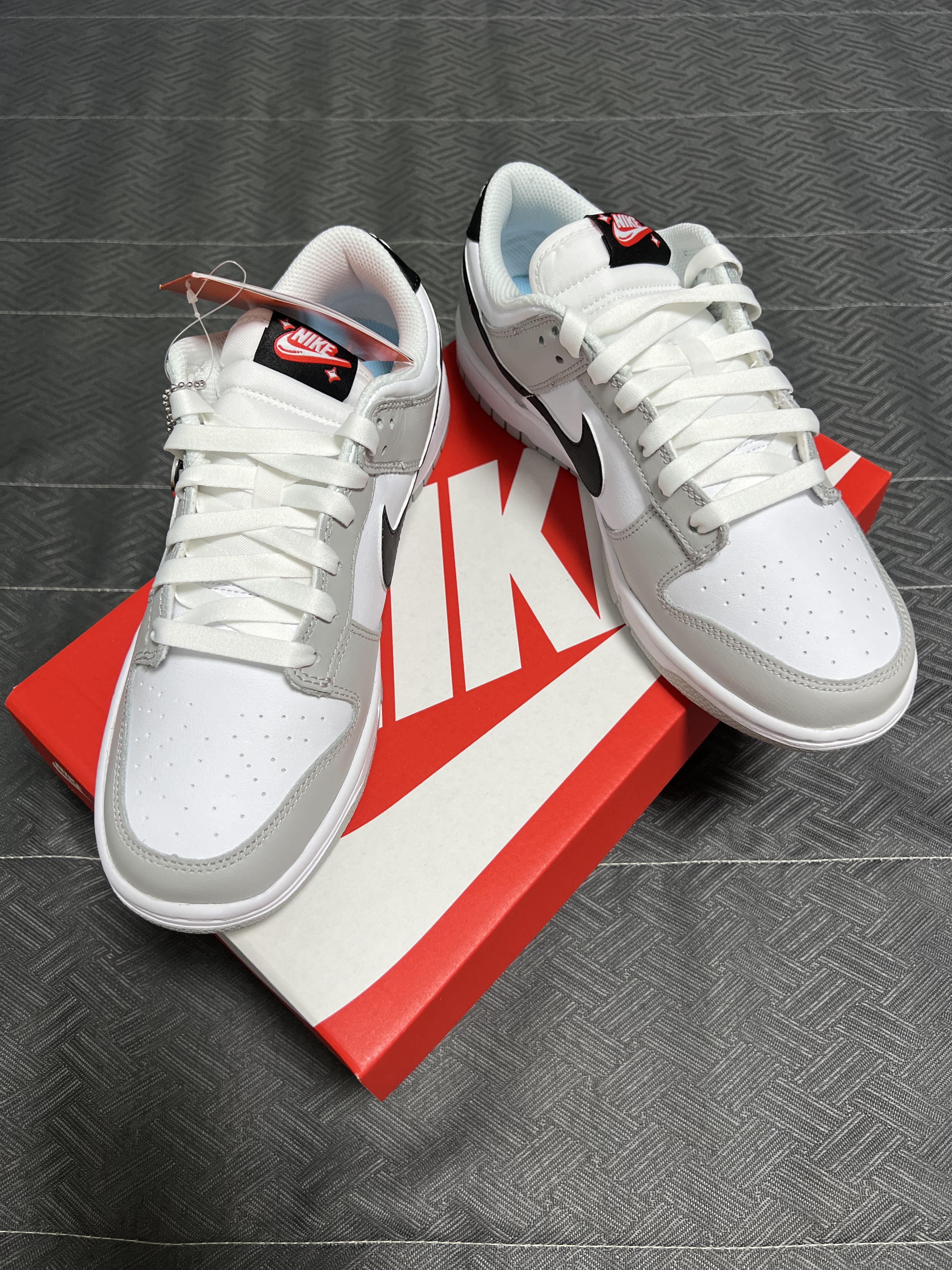 Nike Dunk Low Retro SE Jackpot Grey Fog 착용 스타일 - 2
