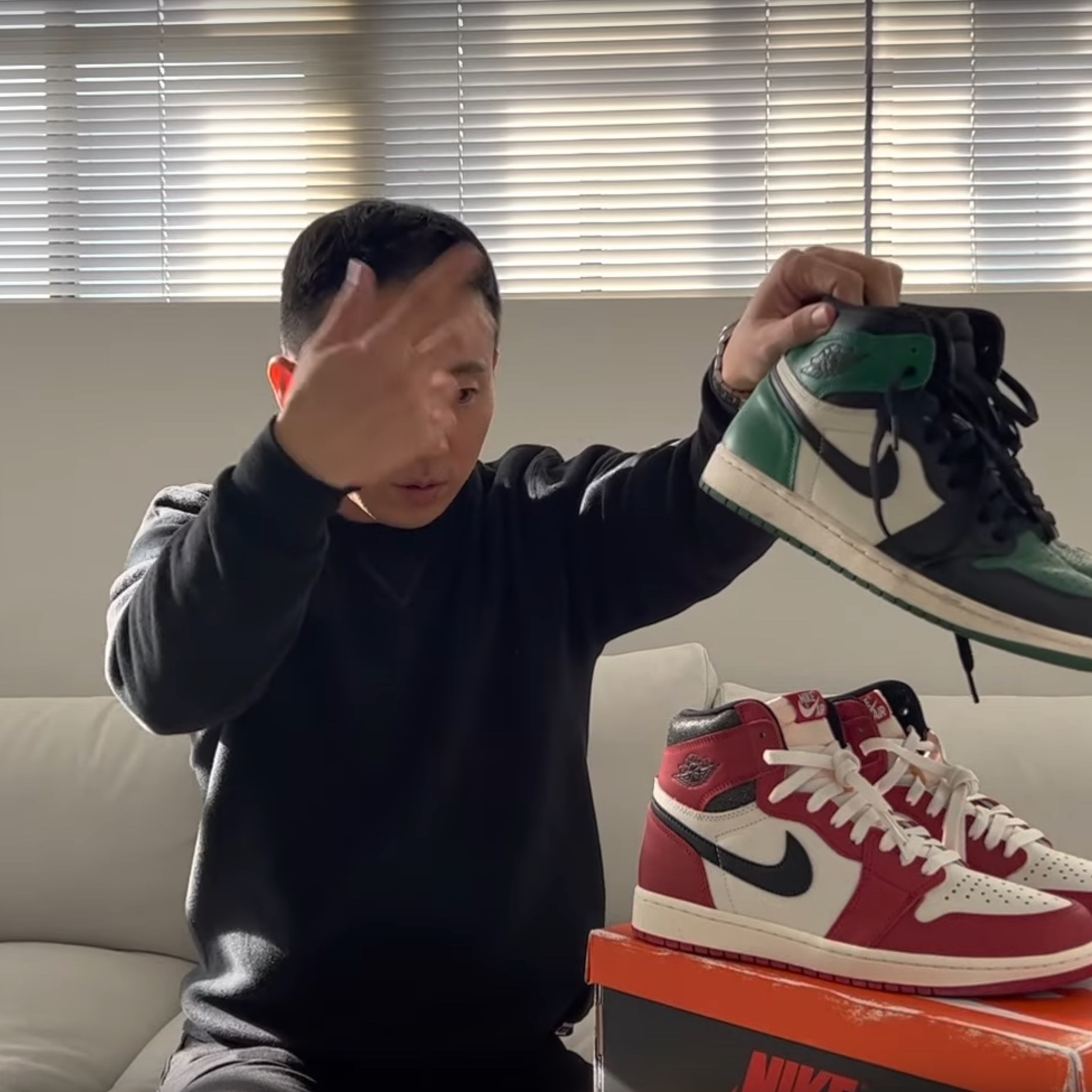Jordan 1 Retro High OG Chicago 2022, Jordan 1 Retro High OG Pine Green 착용 스타일 - 1