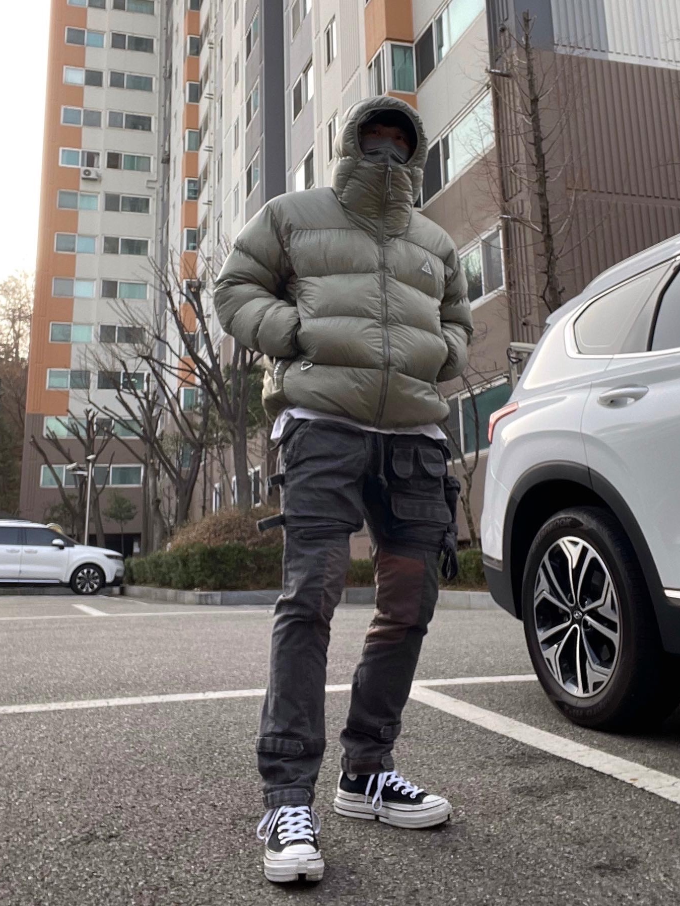 Nike ACG Therma-Fit ADV Lunar Lake Puffer Jacket Light Army - Asia, Converse x Feng Chen Wang Chuck 70 2-in-1 Natural Ivory Black 착용 스타일 - 3
