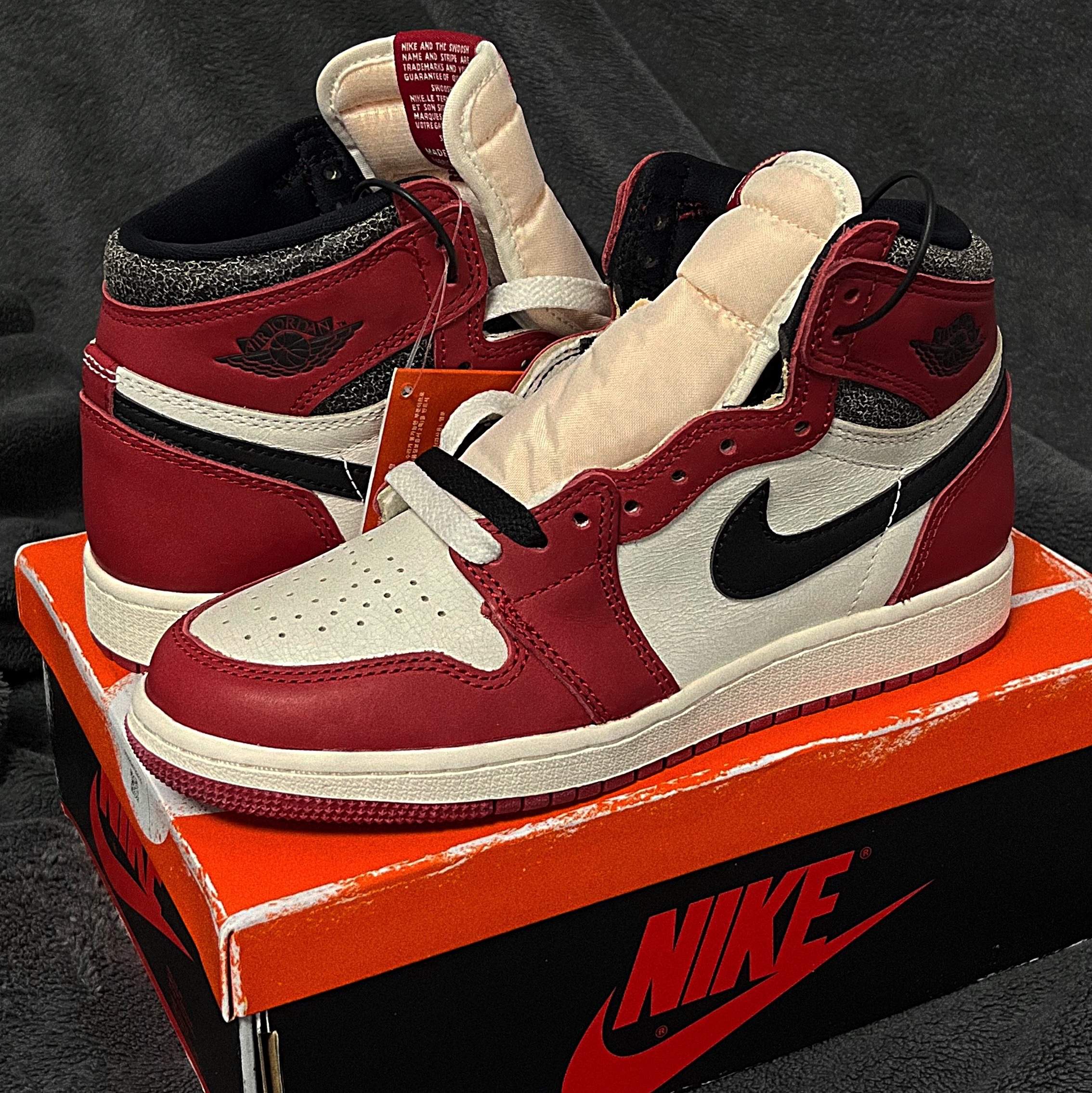 (GS) Jordan 1 Retro High OG Chicago 2022, Jordan 1 Retro High OG Chicago 2022 착용 스타일