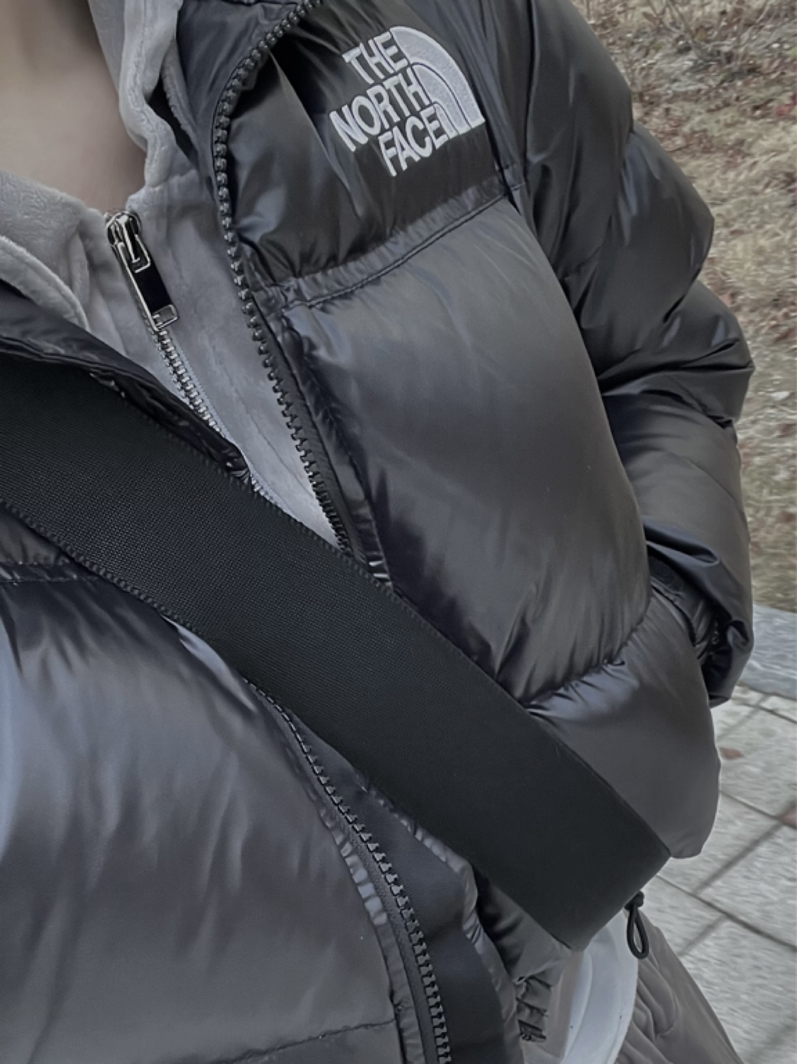 (W) The North Face Nuptse Short Jacket Black 착용 스타일