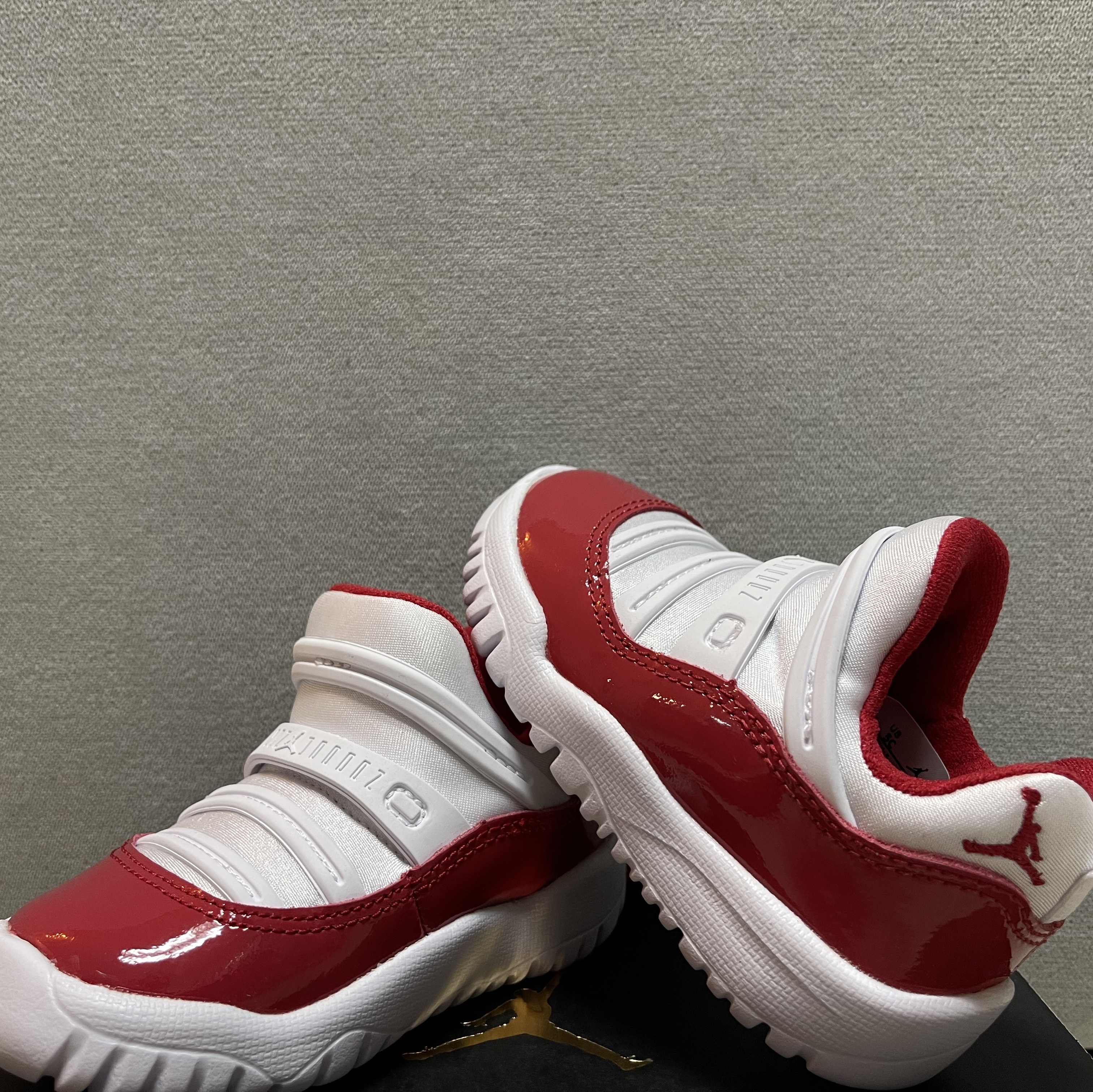 (TD) Jordan 11 Retro Little Flex Varsity Red 착용 스타일
