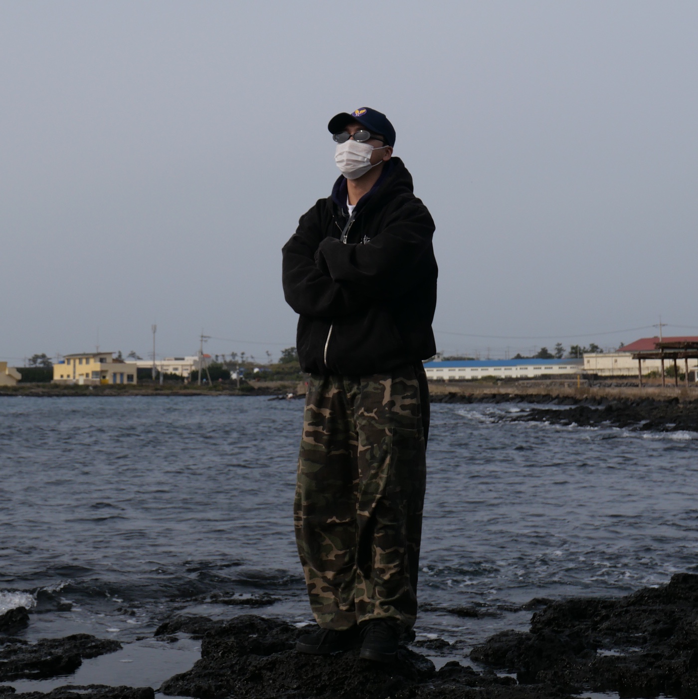 Stussy Canvas Insulated Work Jacket Black, Nike x Stussy Air Force 1 Low Triple Black 착용 스타일 - 1