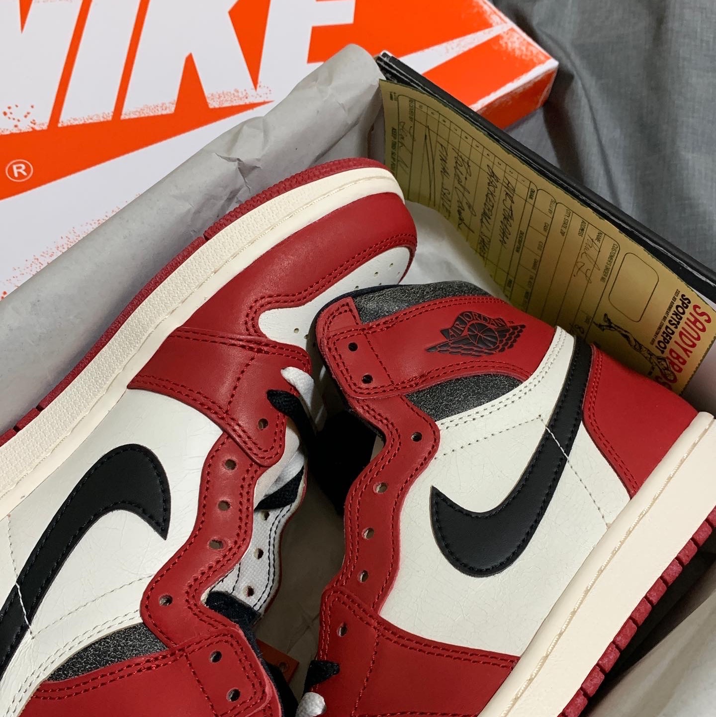 Jordan 1 Retro High OG Chicago 2022 착용 스타일 - 1