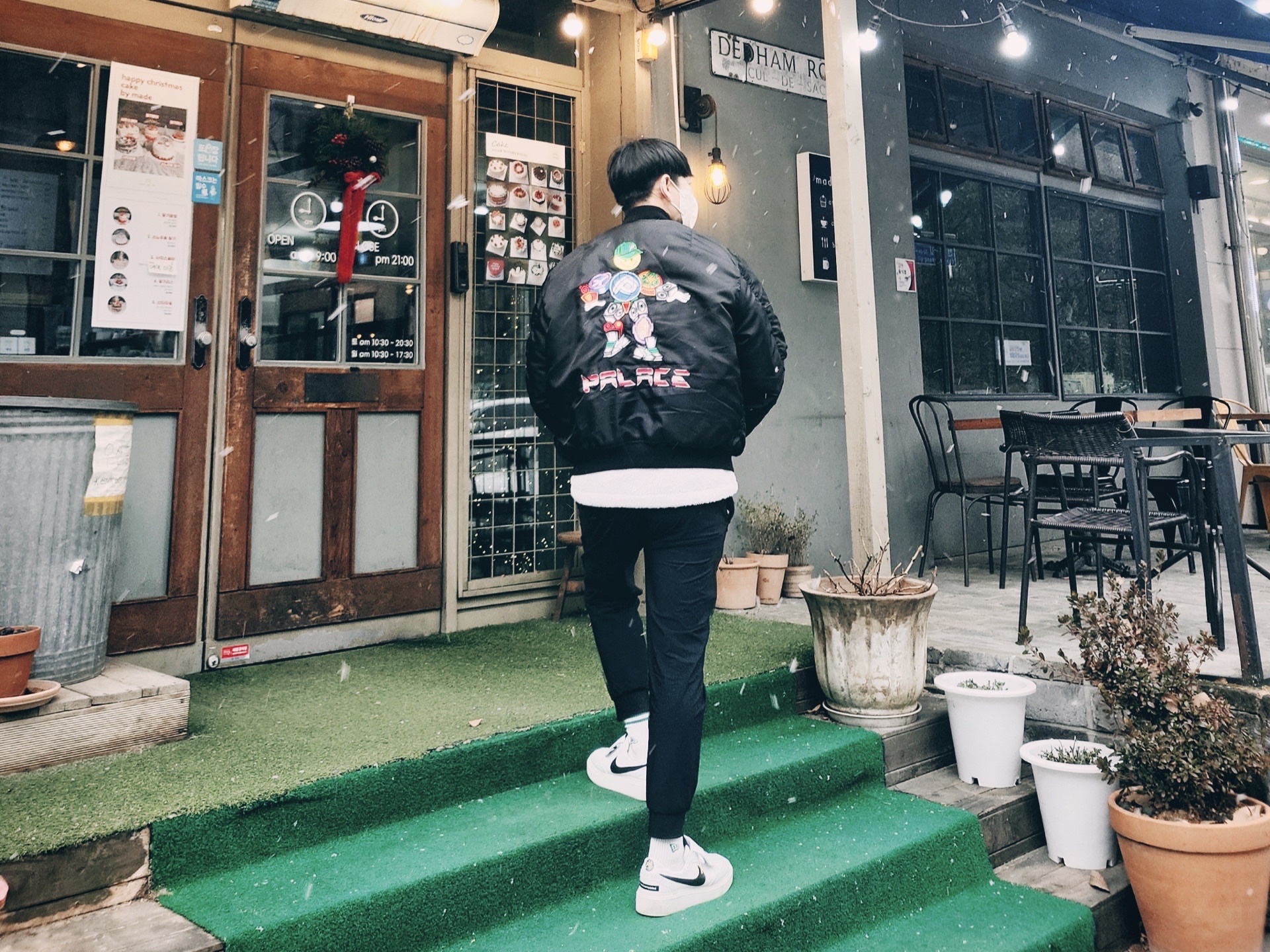 Palace Pez Pezman MA-1 Jacket Black - 21FW 착용 스타일