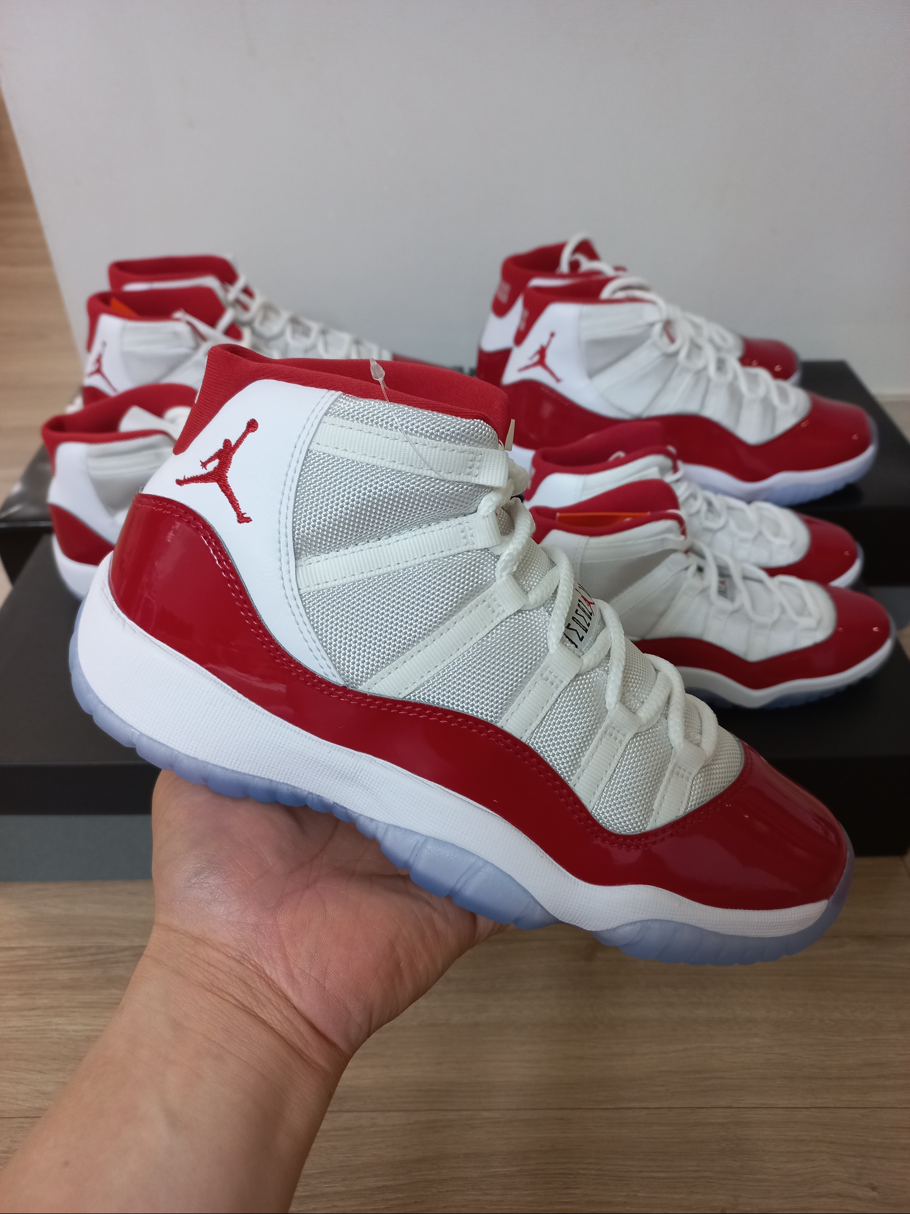 Jordan 11 Retro Varsity Red, (TD) Jordan 11 Retro Varsity Red 착용 스타일 - 1