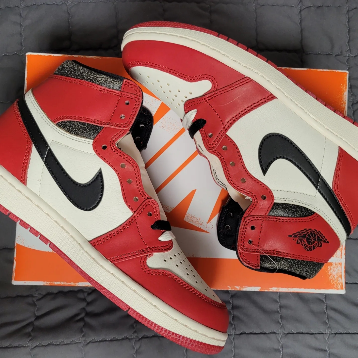 Jordan 1 Retro High OG Chicago 2022 착용 스타일 - 3