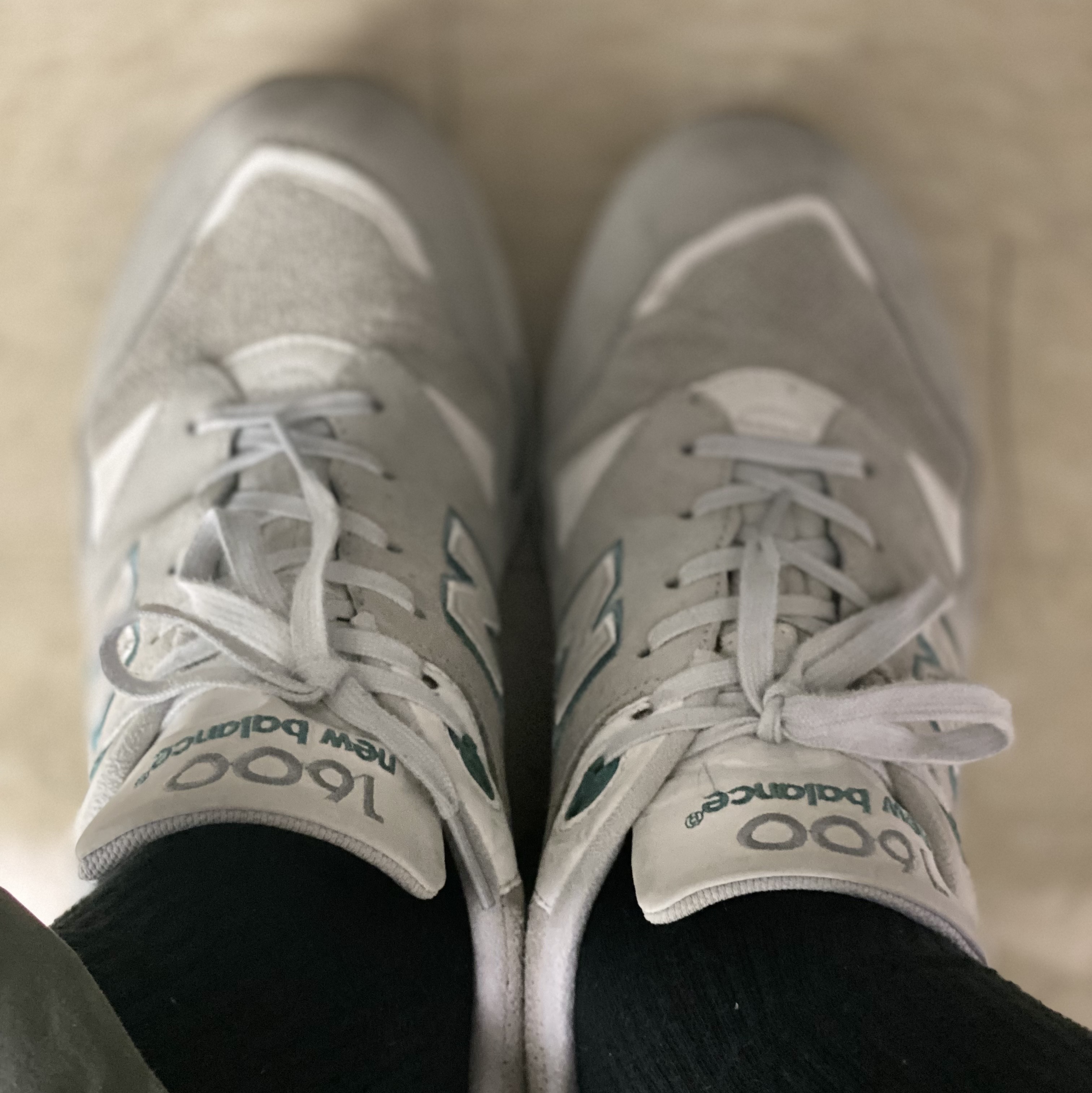 New Balance 990v3 Made in USA Moonbeam Macadamia Nut, New Balance 990v3 Made in USA Grey - D Standard 착용 스타일 - 5