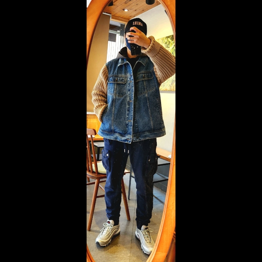 Diesel K-Layton W Knit and Denim Trucker Jacket Blue Brown, Nike Air Max 97 OG Silver Bullet 2022 착용 스타일