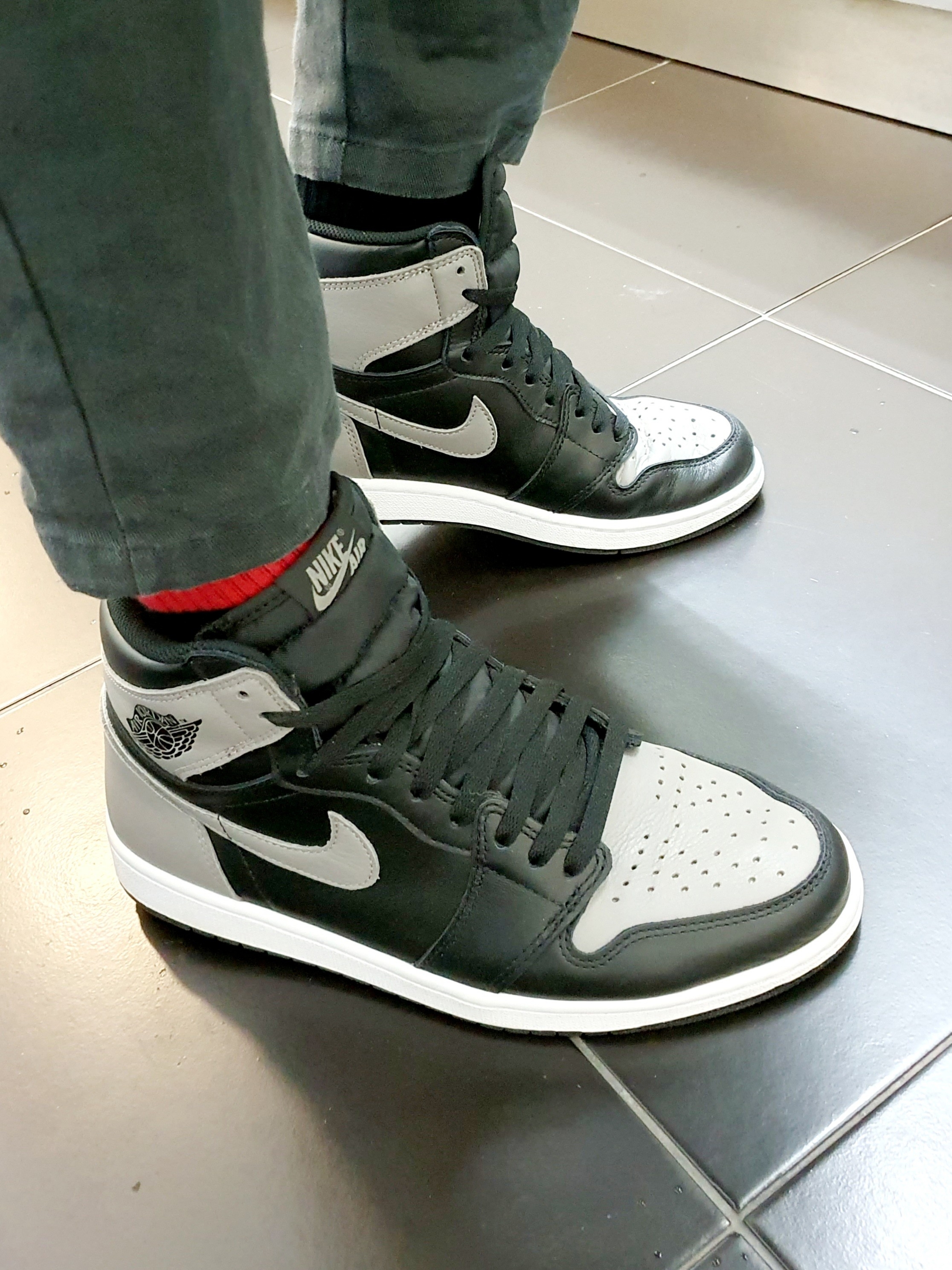 Jordan 1 Retro High OG Shadow 2018 착용 스타일 - 3