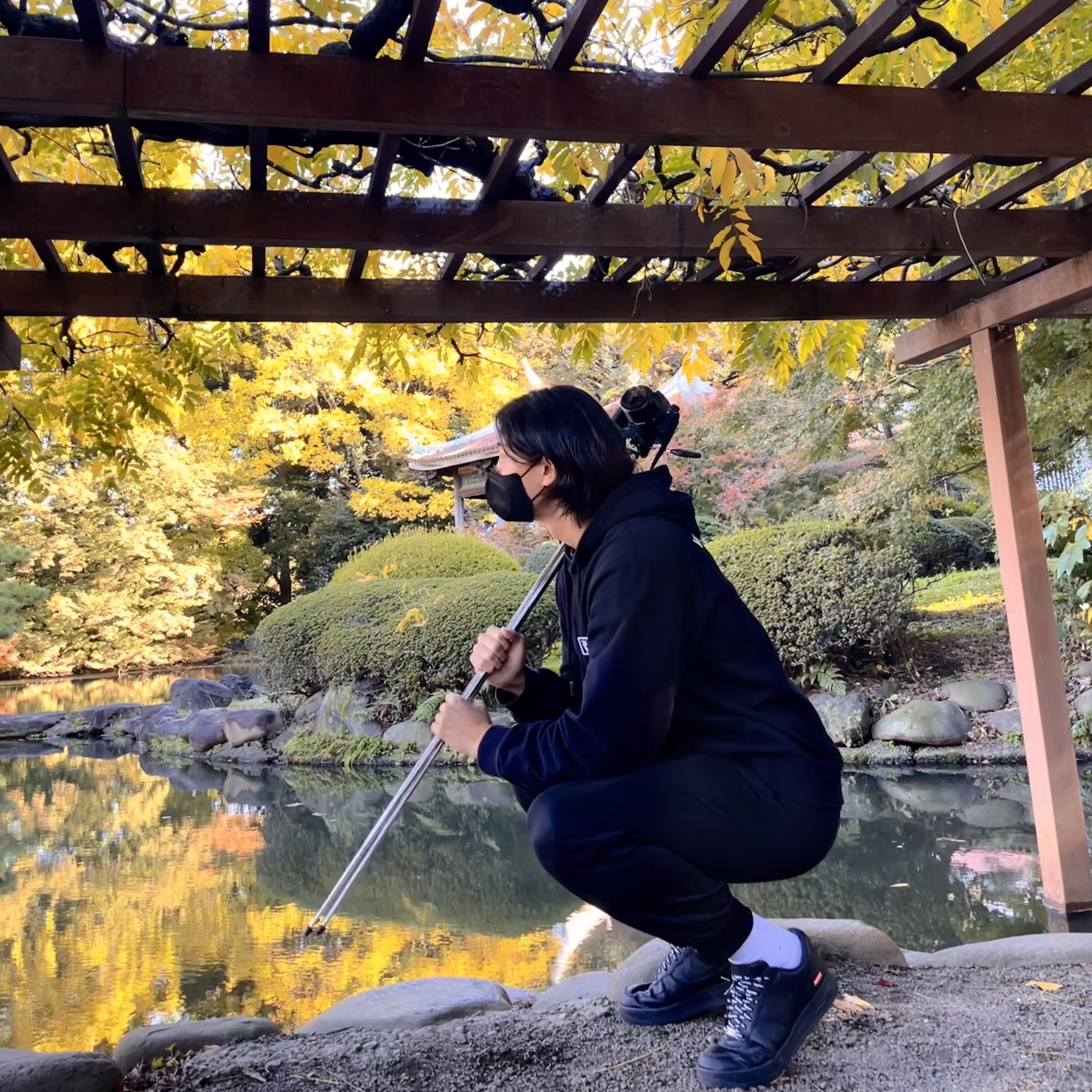 Wooyoungmi Cotton White Back Logo Hoodie Black - 22FW, Nike x Supreme Air Force 1 Low Black 착용 스타일 - 1