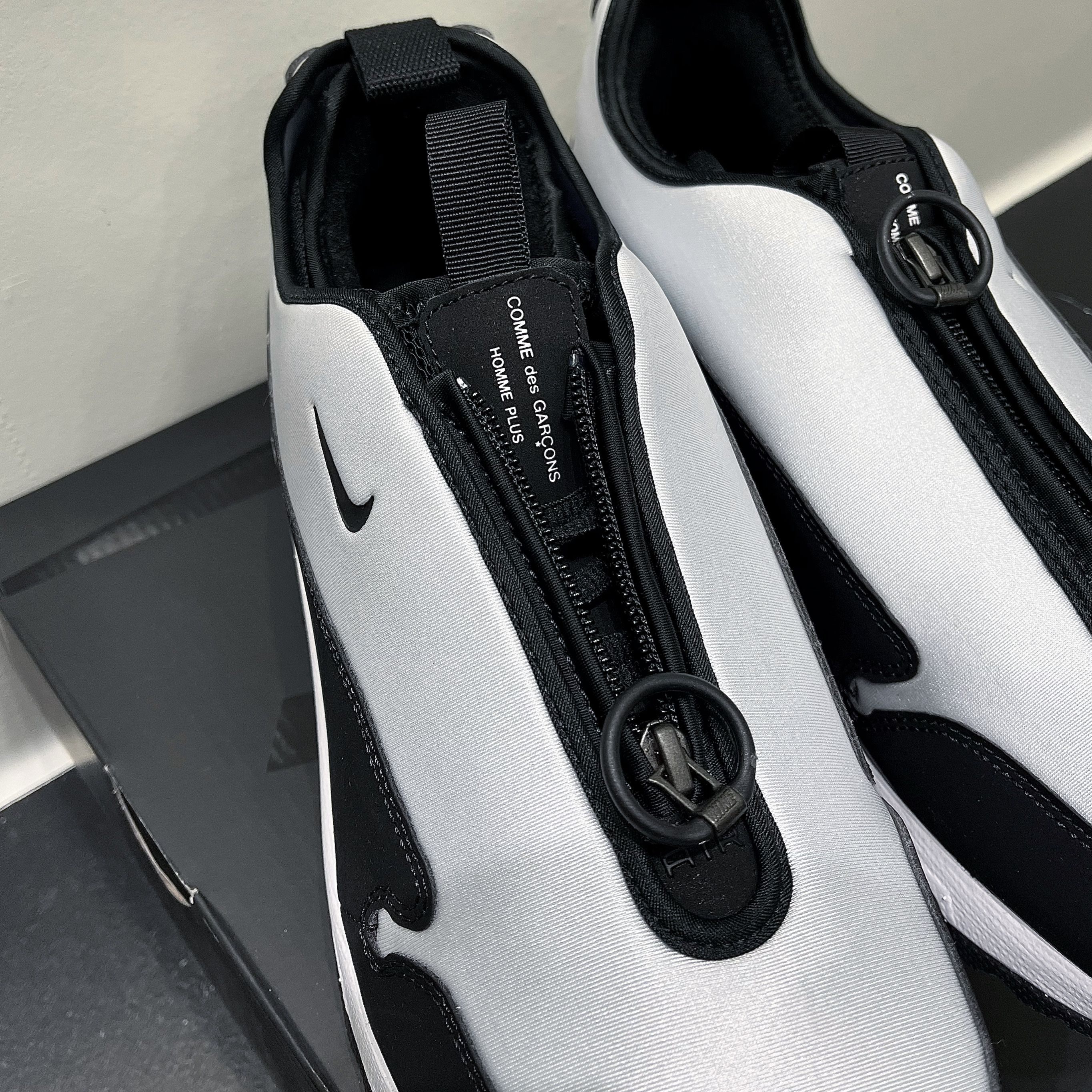 Nike x Comme des Garcons Homme Plus Air Max Sunder SP White Black 착용 스타일