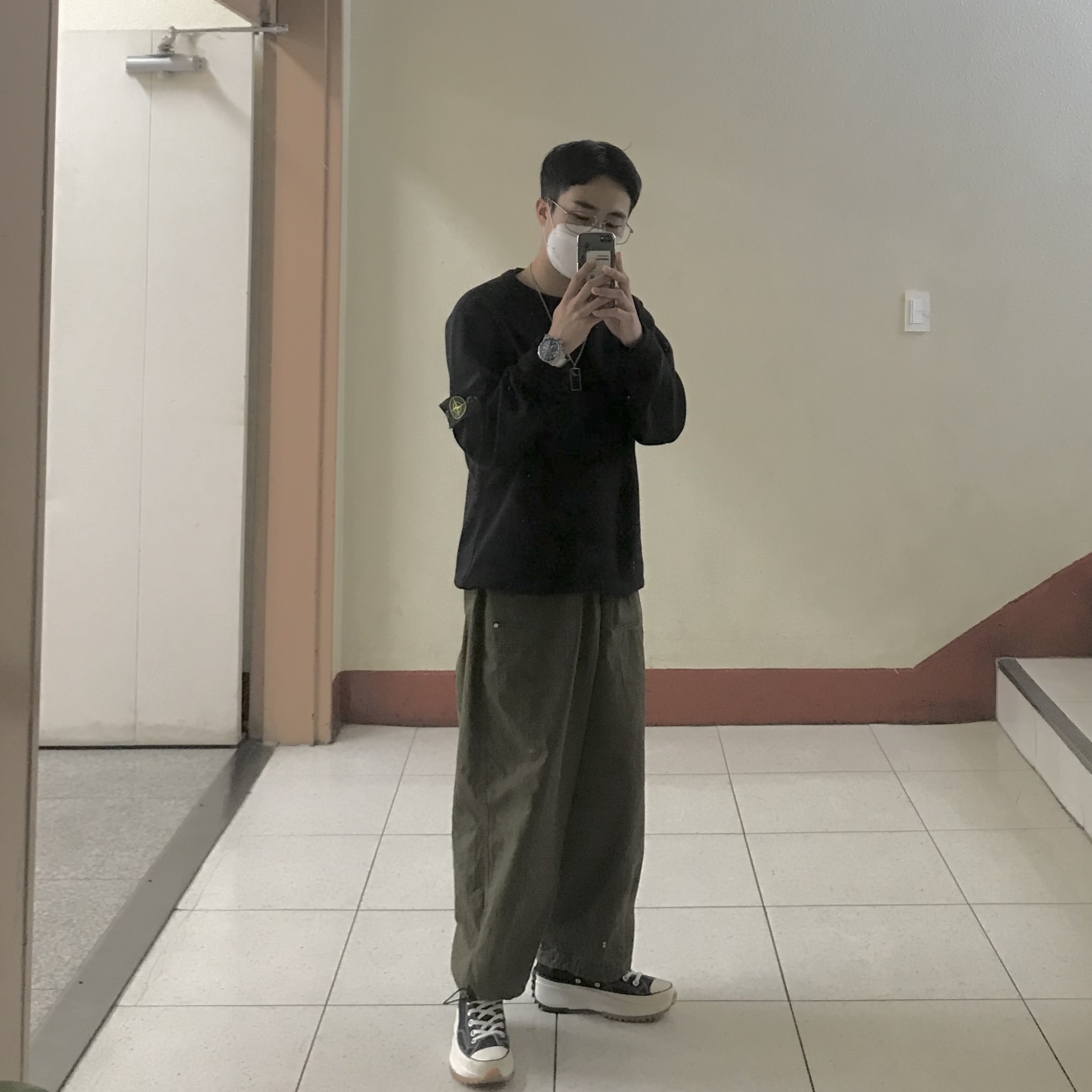 New Balance 993 Made in USA Grey - D Standard, Converse x JW Anderson Run Star Hike Hi Black 착용 스타일 - 2